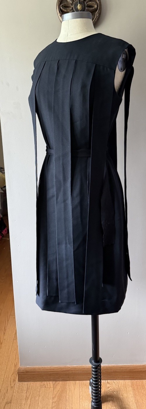 Vintage 60’s Black Crepe Iconic Car Wash Dress No Makers Tag – Union Tag – Sz 10