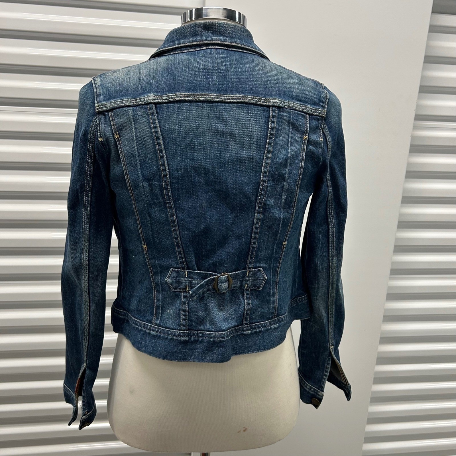 Vintage USA made 7 For All Mankind Denim Trucker Jacket Medium Wash Cinch