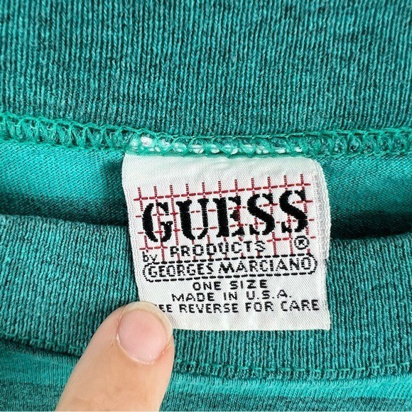 VTG Guess Knitwear USA Green 90’s Y2K Embroidered Boxy Cotton T-Shirt One Size