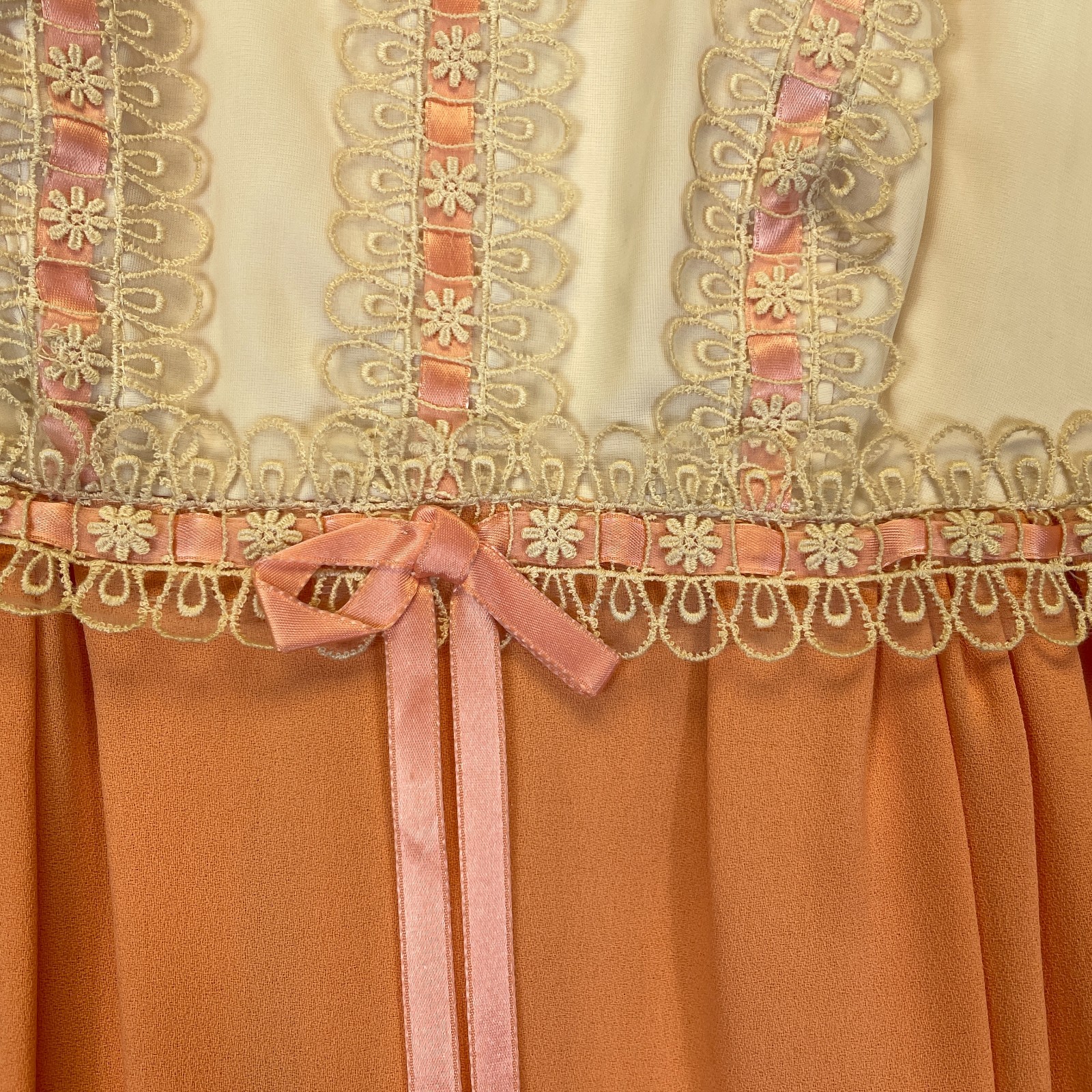 Vintage 70’s Victorian Revival Prairie Dress Cottagecore Lace Flowers Size XS