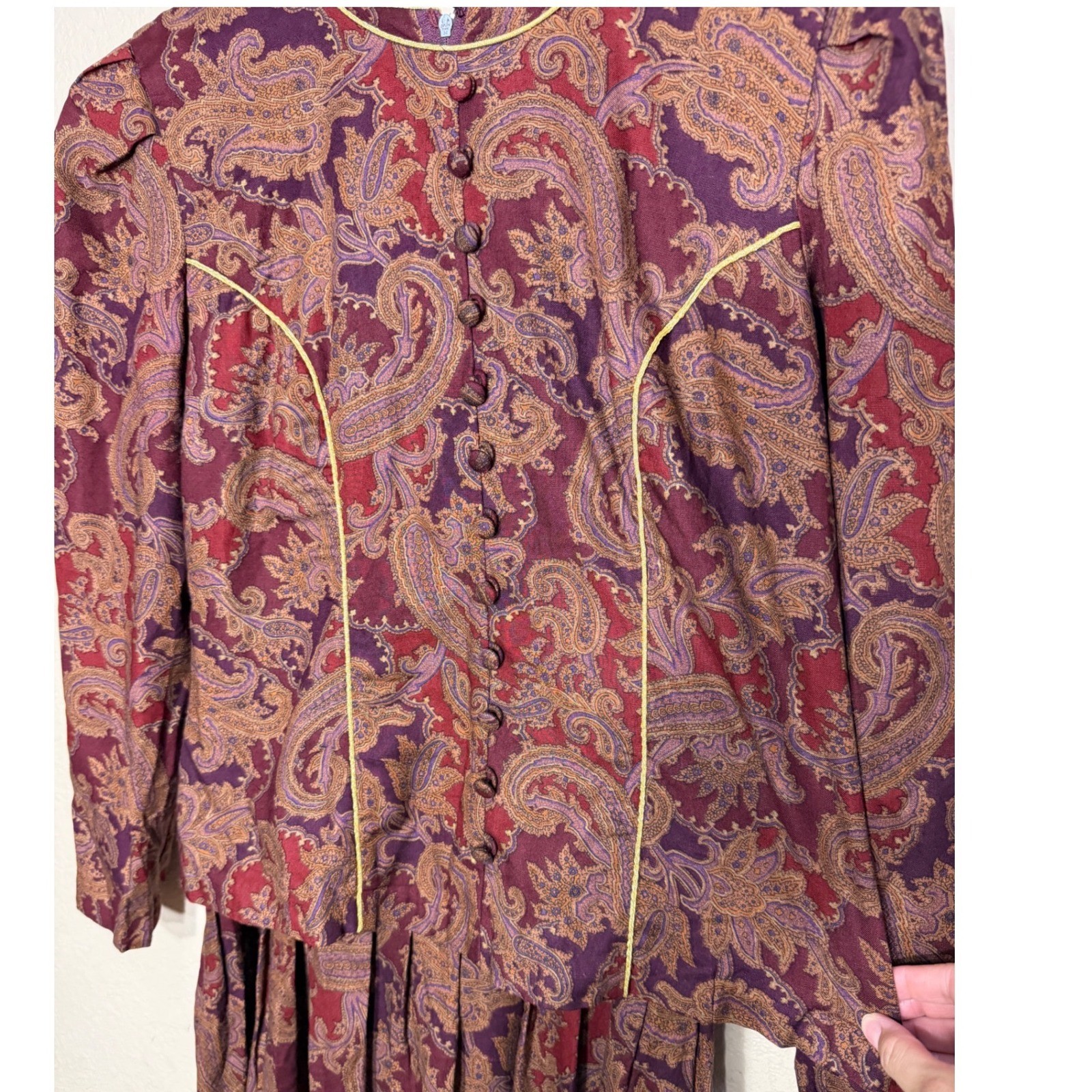 Karin Stevens Petites Vintage Paisley Midi Dress Burgundy Purple Gold Size 4