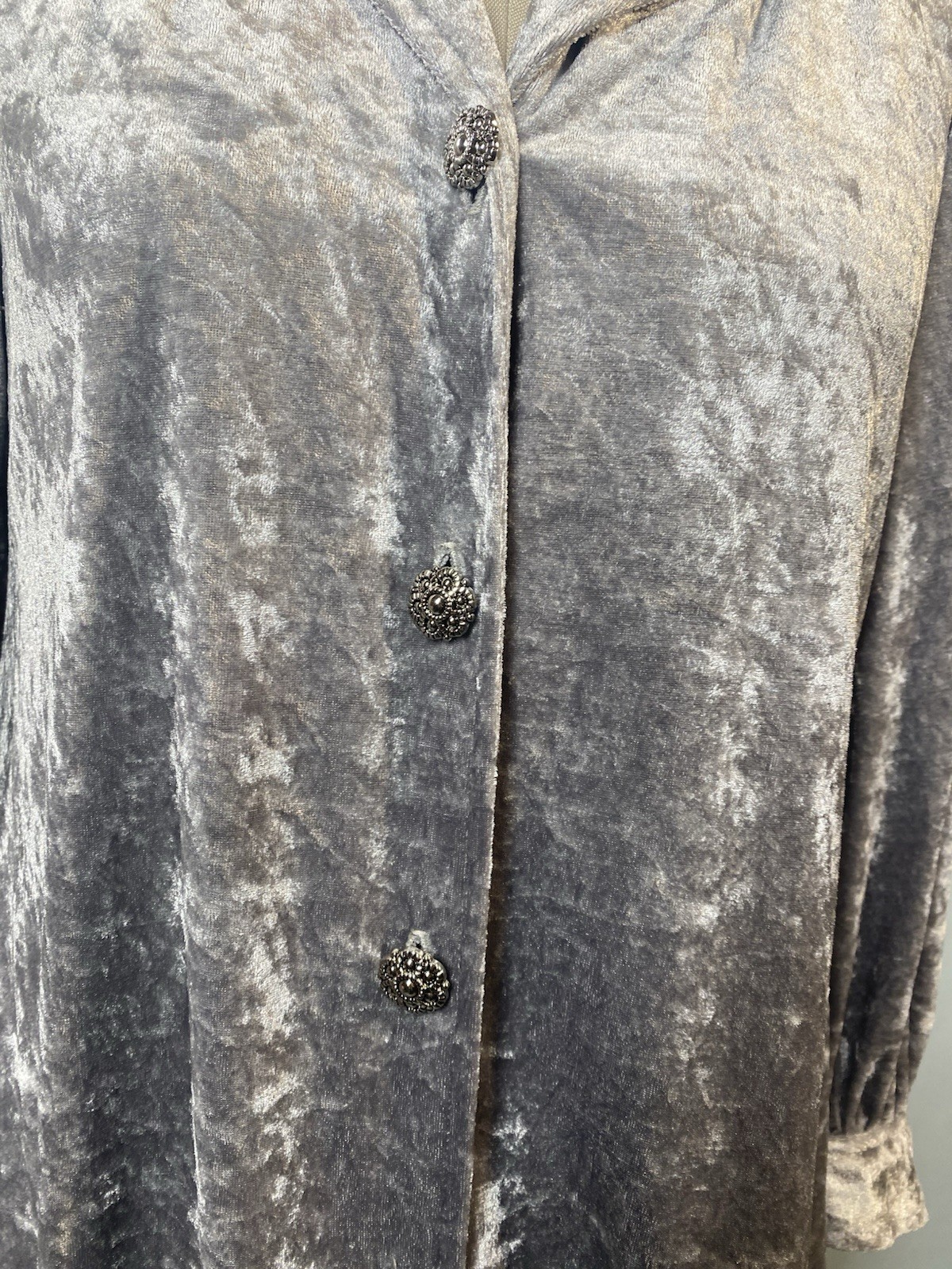 Vintage Dress SIZE LARGE 10 PETITE silver gray velvet long sleeve 80s 90s