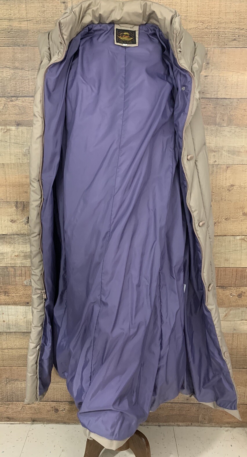 Vintage 1980’s Foxland Lanson Quilted Down Filled Coat Size Large Hooded