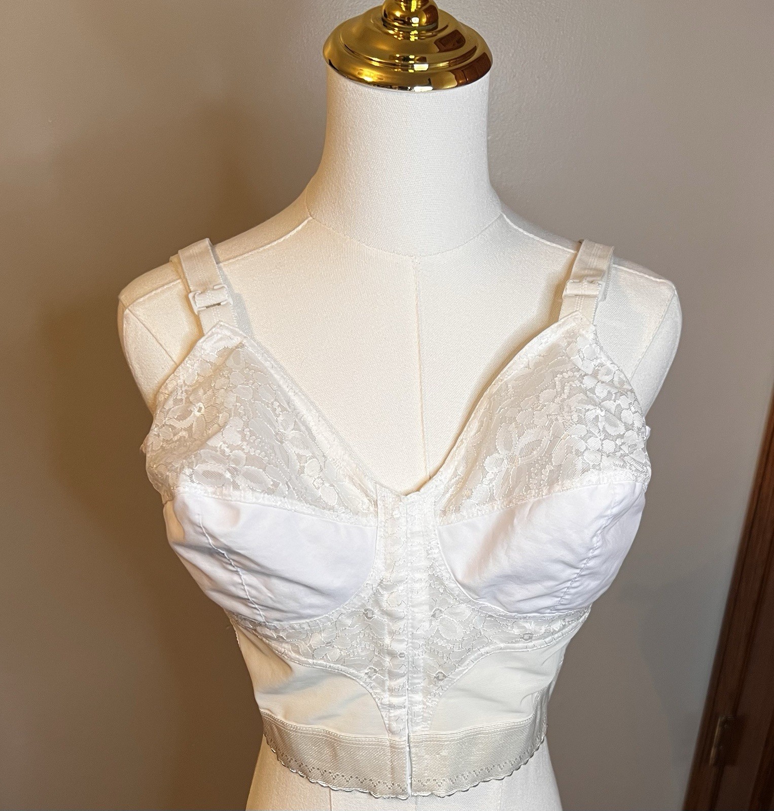Q-J Foundation 1168 Bustier Corset Style Bra Size 40C Vintage White Retro