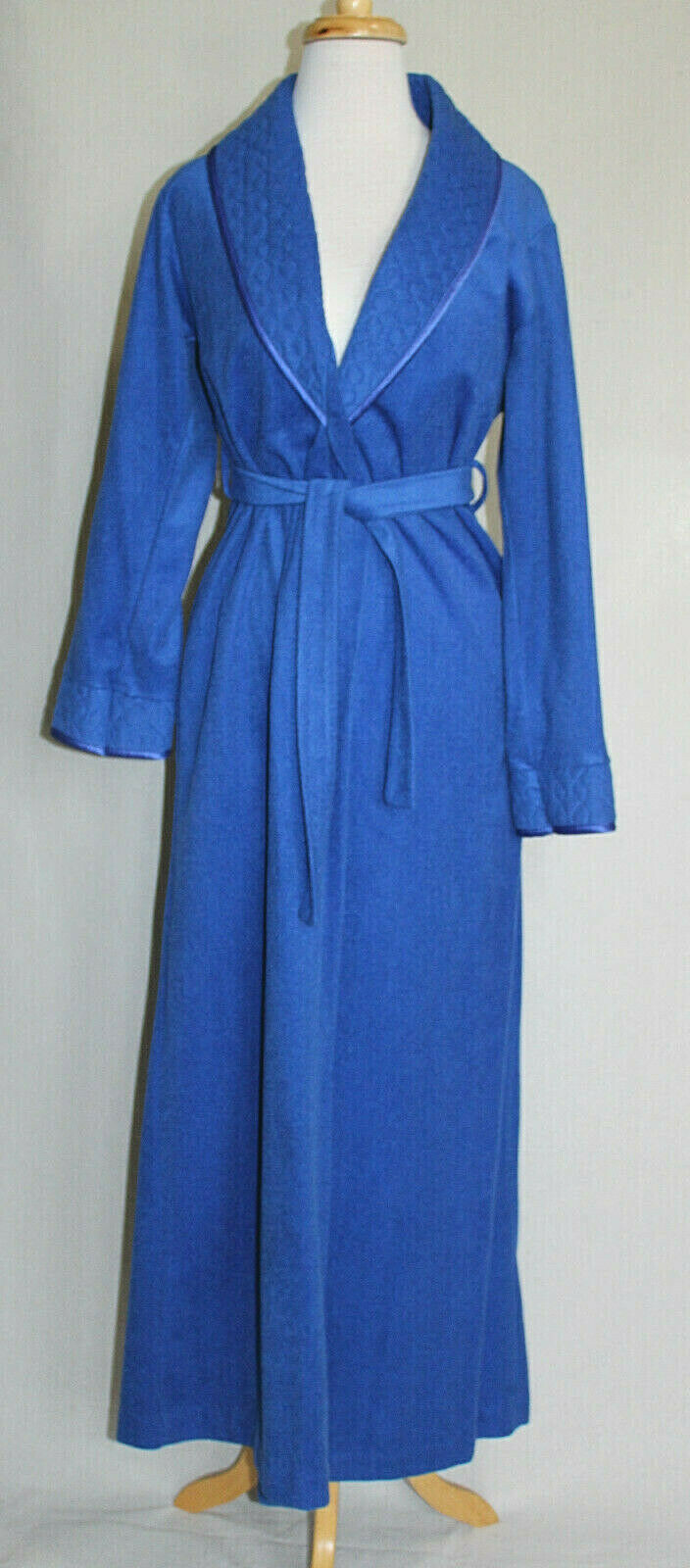 Vintage GERRY Acetate Velour BUE Bathrobe w Embossed Design Trim Size Petite Exc