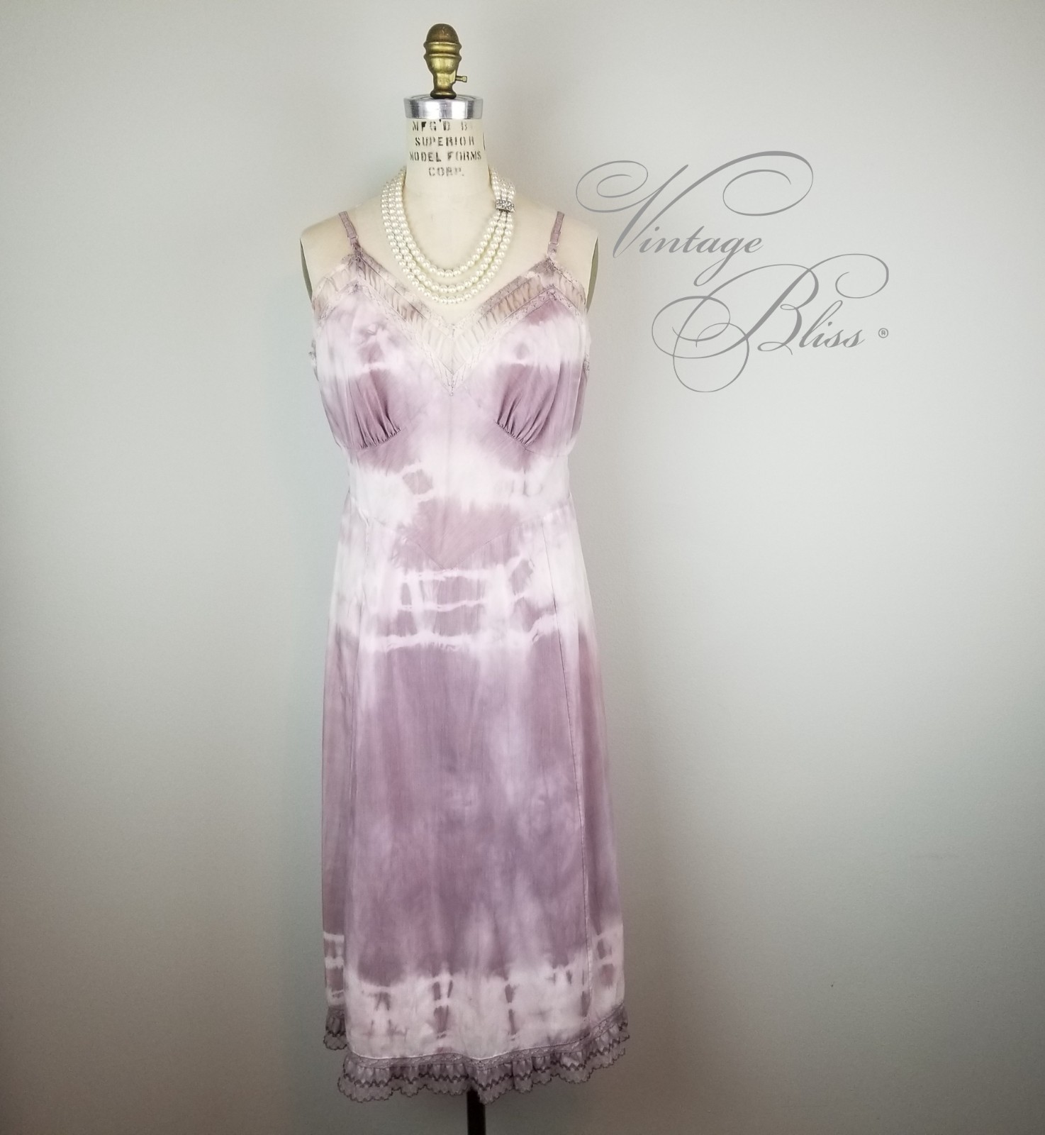 Vintage 1950’s Lavender Tie Dye Tricot Slip Ruffled & Lace Hem Bust Size 42