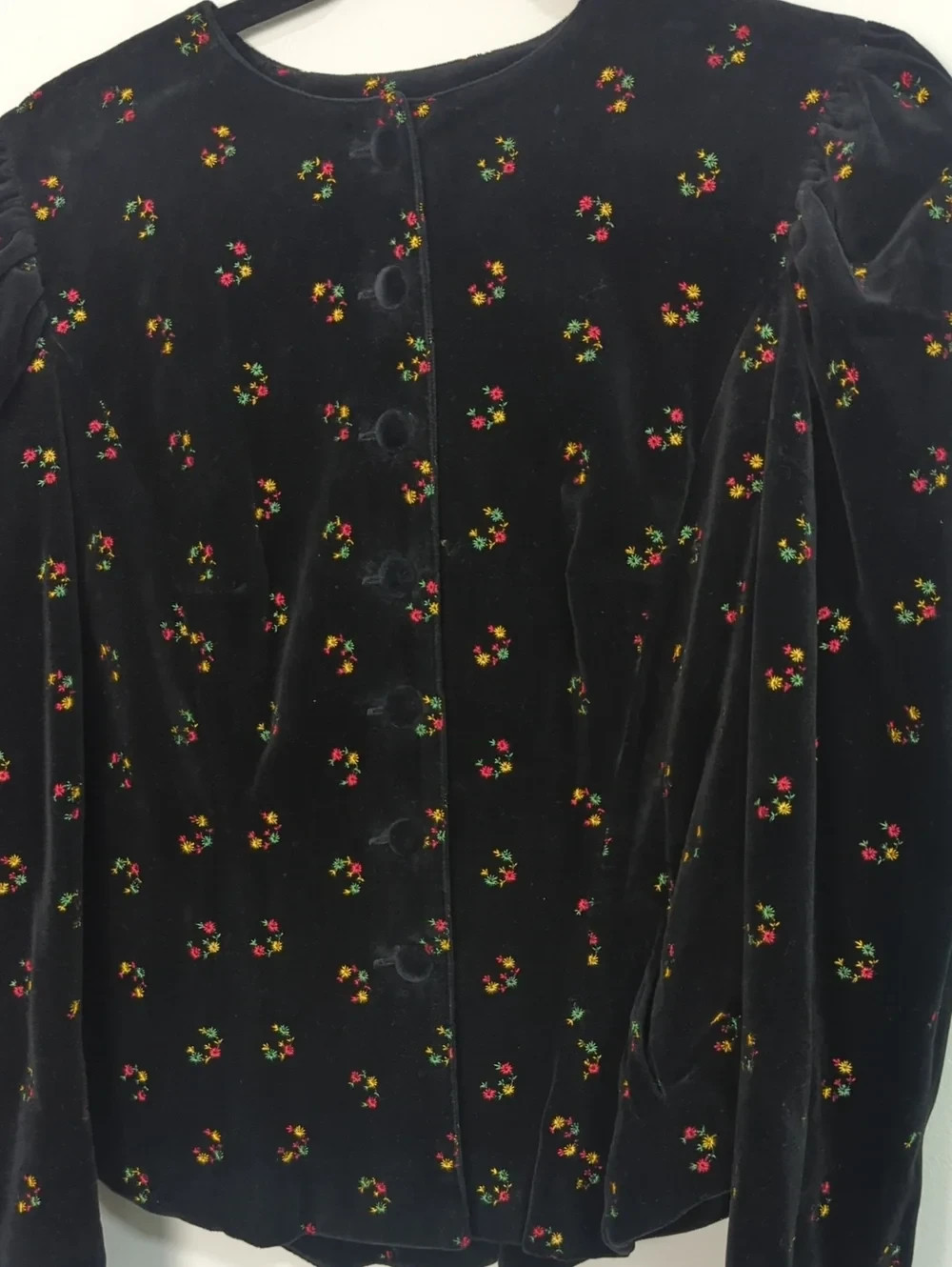 Vintage 80s 90s Black Floral Velvet Button Front Puff Sleeve Blouse M/L?