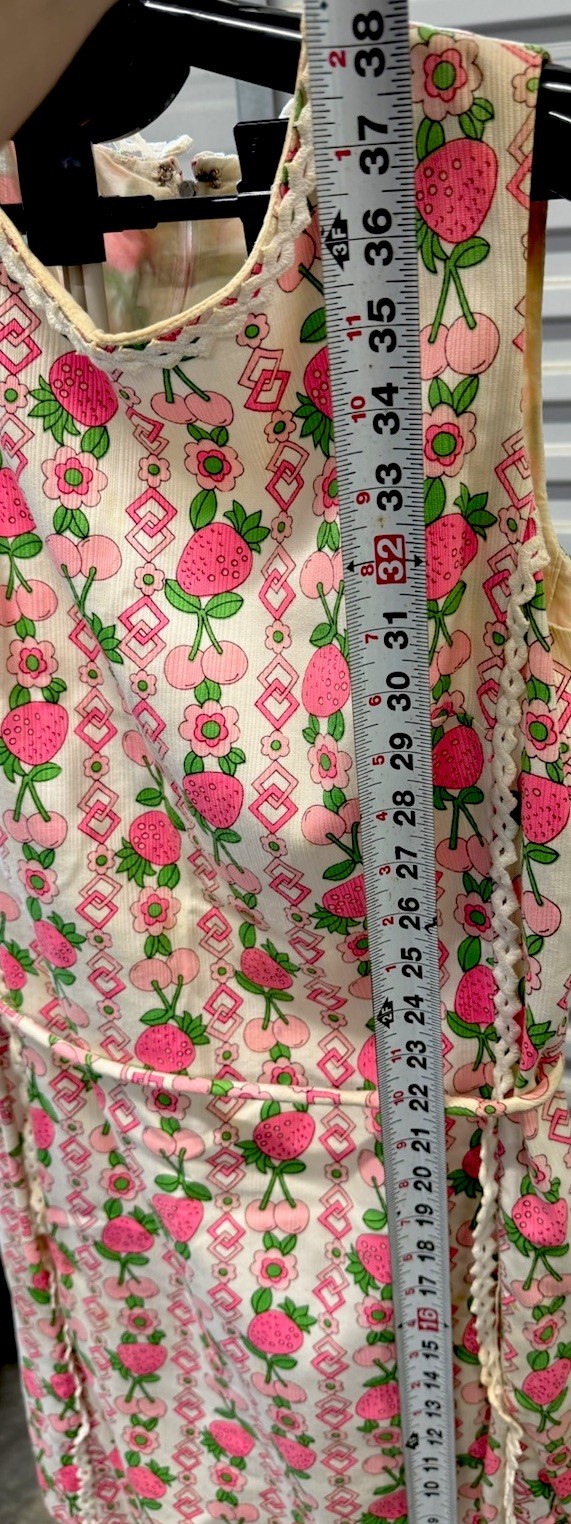 Vintage Jamison Boutique Sleeveless Strawberry Print Dress Size M (?) 40-60s