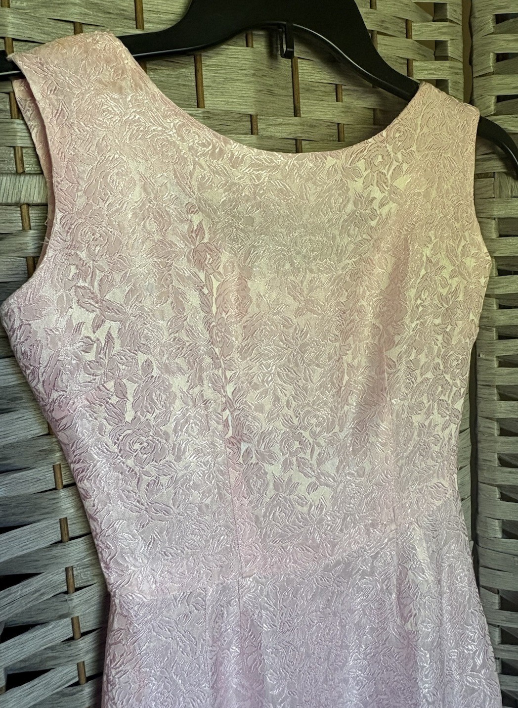 50’s Vintage PINK BROCADE TAILORED Cocktail SHEATH DRESS – XS