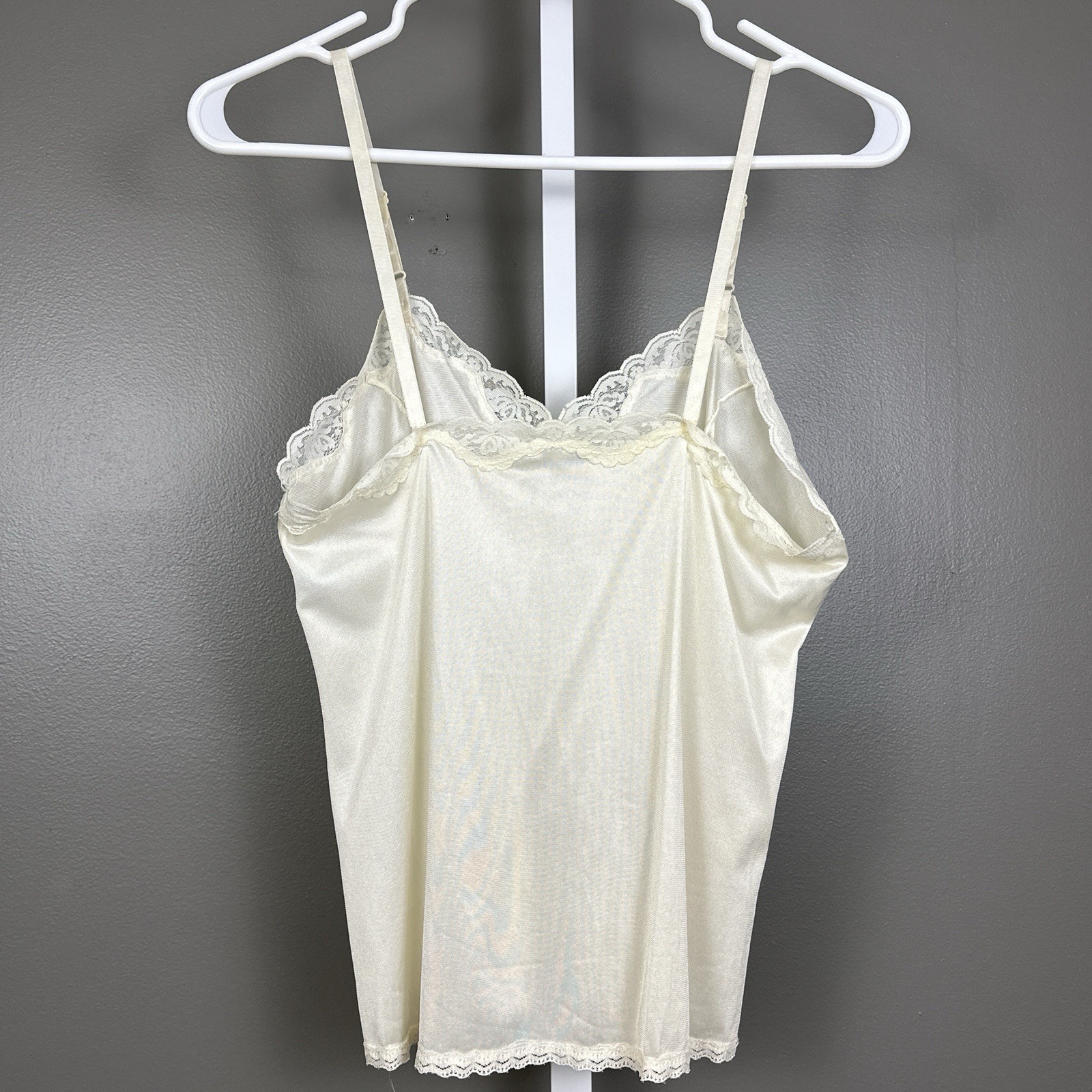 Vintage Fortune Camisole Cami Top Size Medium Ivory Cream Lace 100% Nylon USA