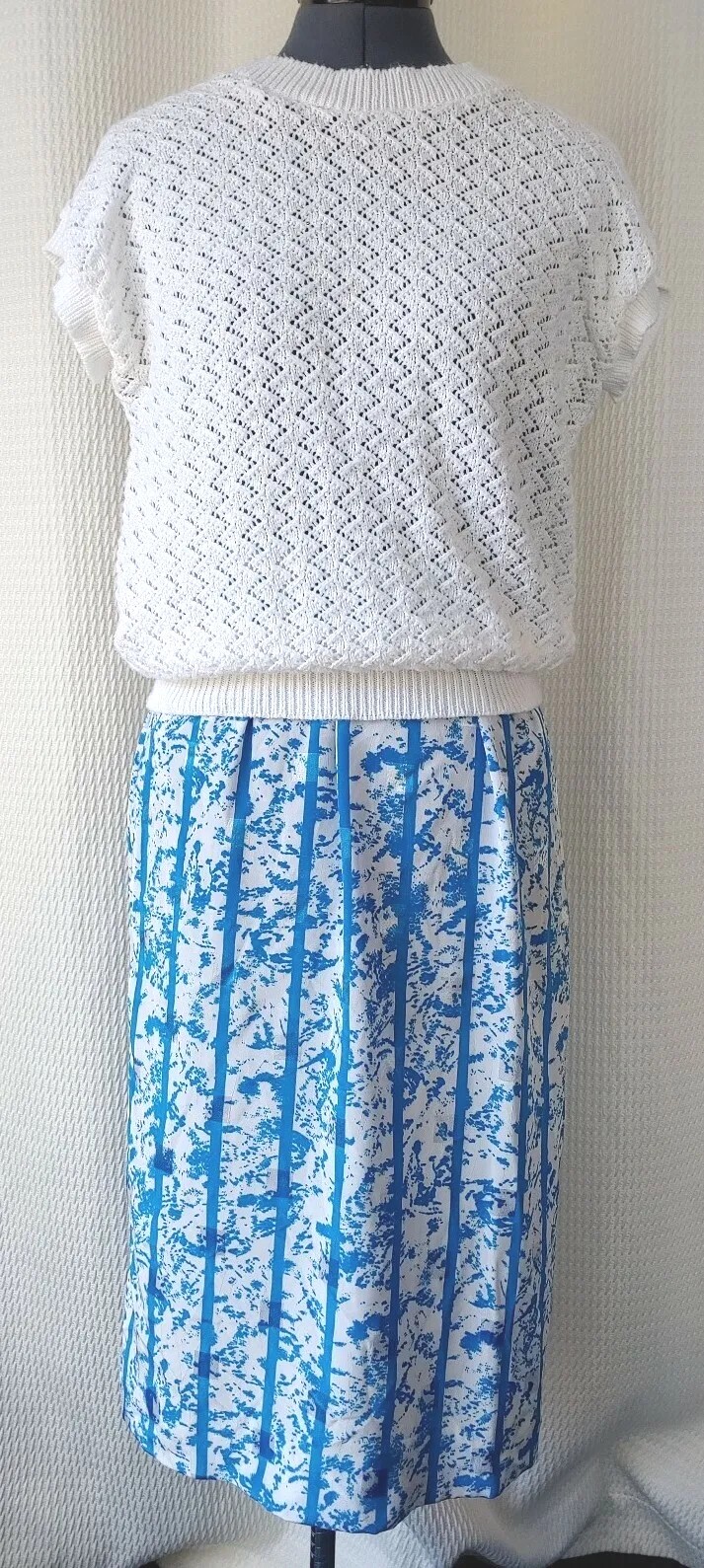 Vintage Blue & White Patterned Skirt with Elastic Waist Size 12