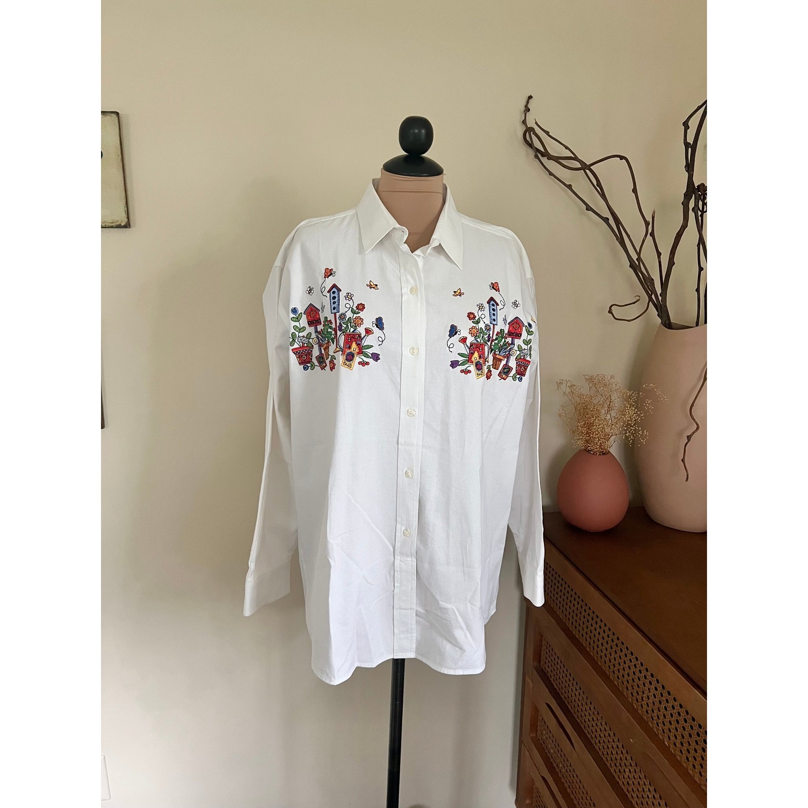 Vintage Casey Coleman Garden Theme Embroidered Button Down
