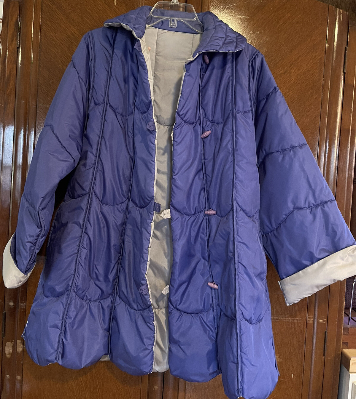 Vintage The Totes Coat Reversible Purple Silver Scalloped Hem Medium EUC Retro