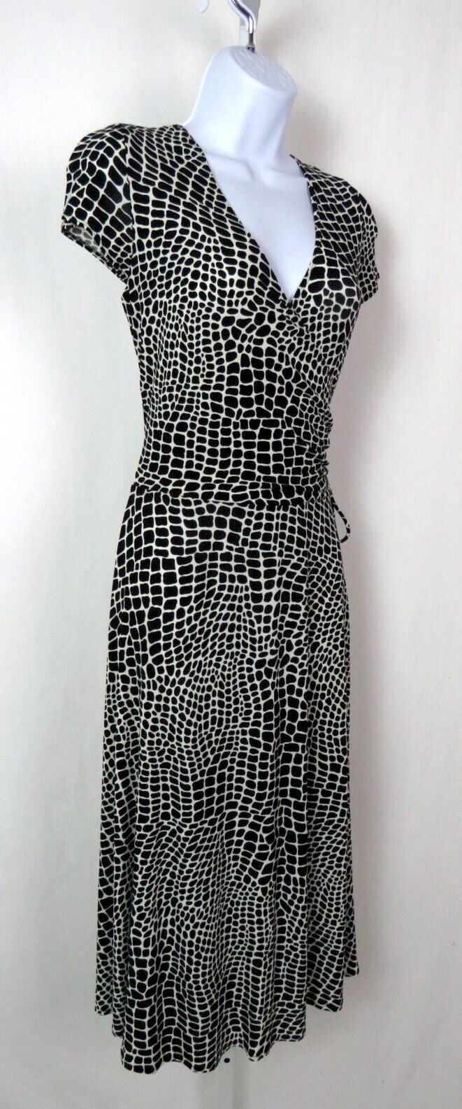 VINTAGE 1980s – 1990s POLY SPANDEX ALLIGATOR PRINT STRETCH DRESS GATHER OVERLAP