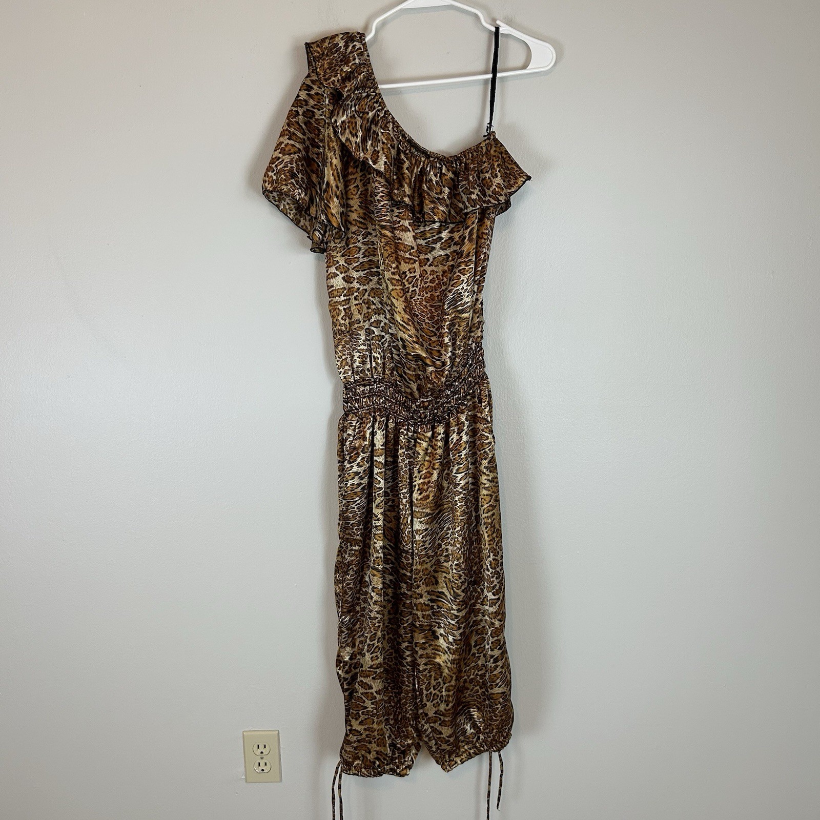 Vintage 60s Leopard Sateen Capri Balloon Pant Jumpsuit Sz XL Ruffe Neck Animal