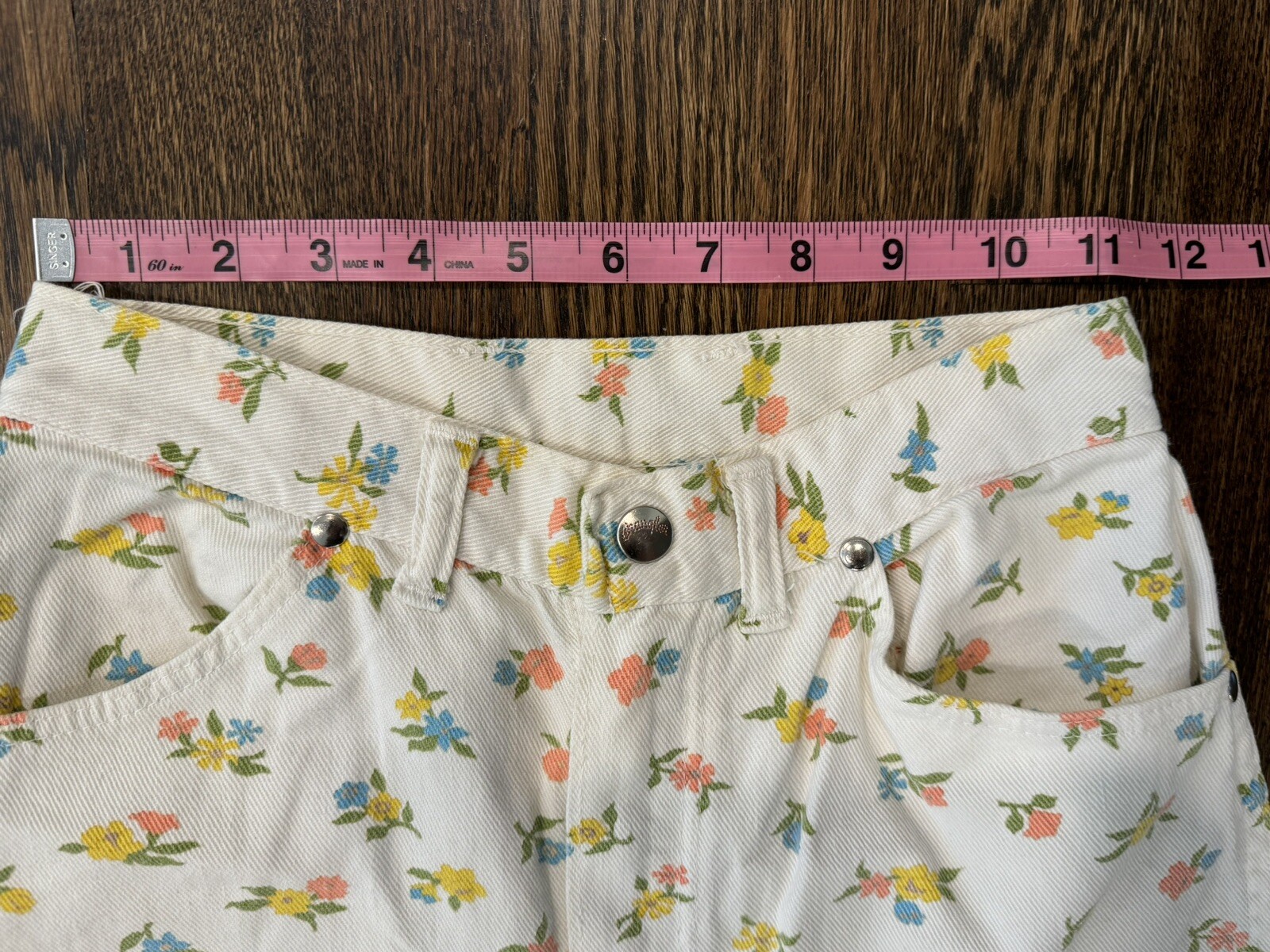 Vintage Floral Wrangler Jeans Inseam 25in Size 11/12 Slim – See Measurements
