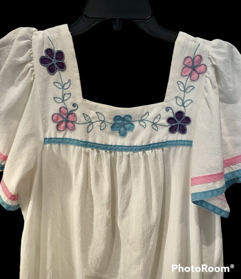 It’s A Charm Dress Womens Medium White Maxi Hippie BoHo Cottagecore USA Vintage