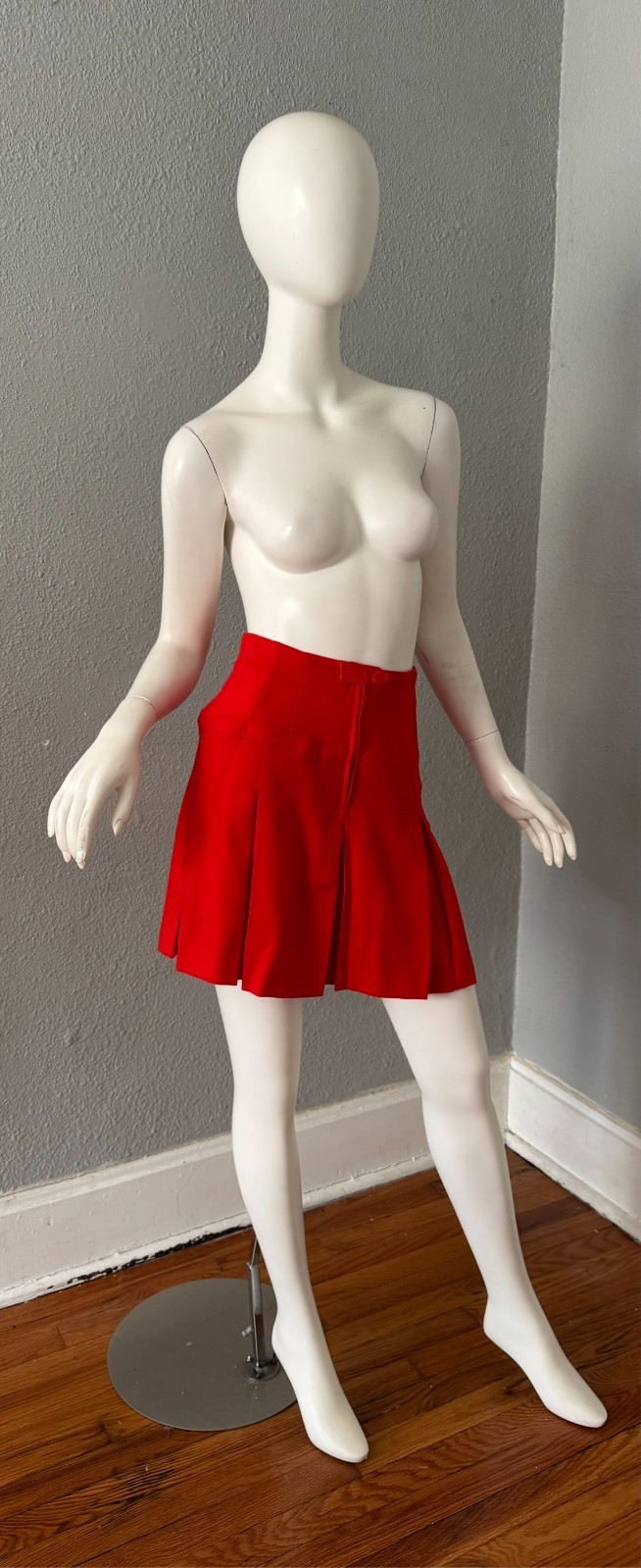 Vintage 60s 70s Red Wool MOD Pleated Mini Culottes Shorts M