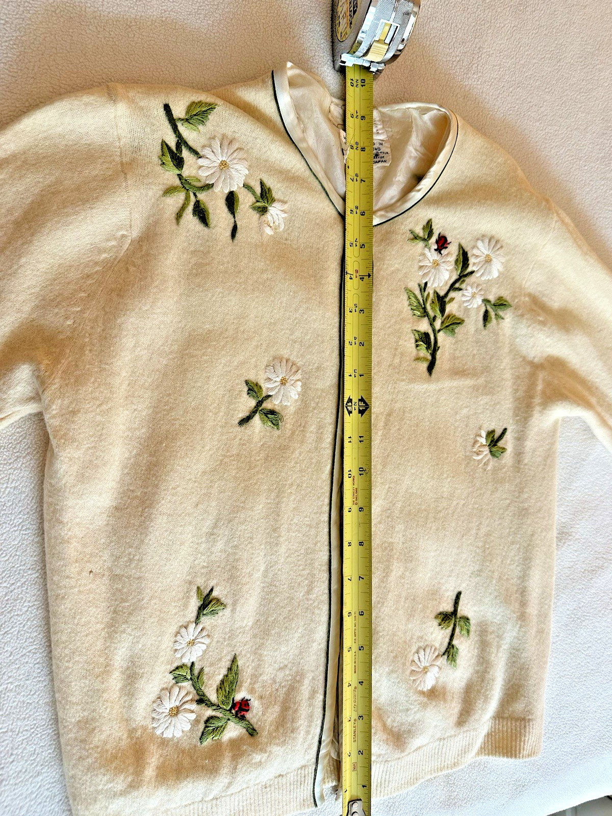 Vintage 1960’s Women’s Angora/Lambs Wool Cardigan By Atkins Hong Kong SMALL s40