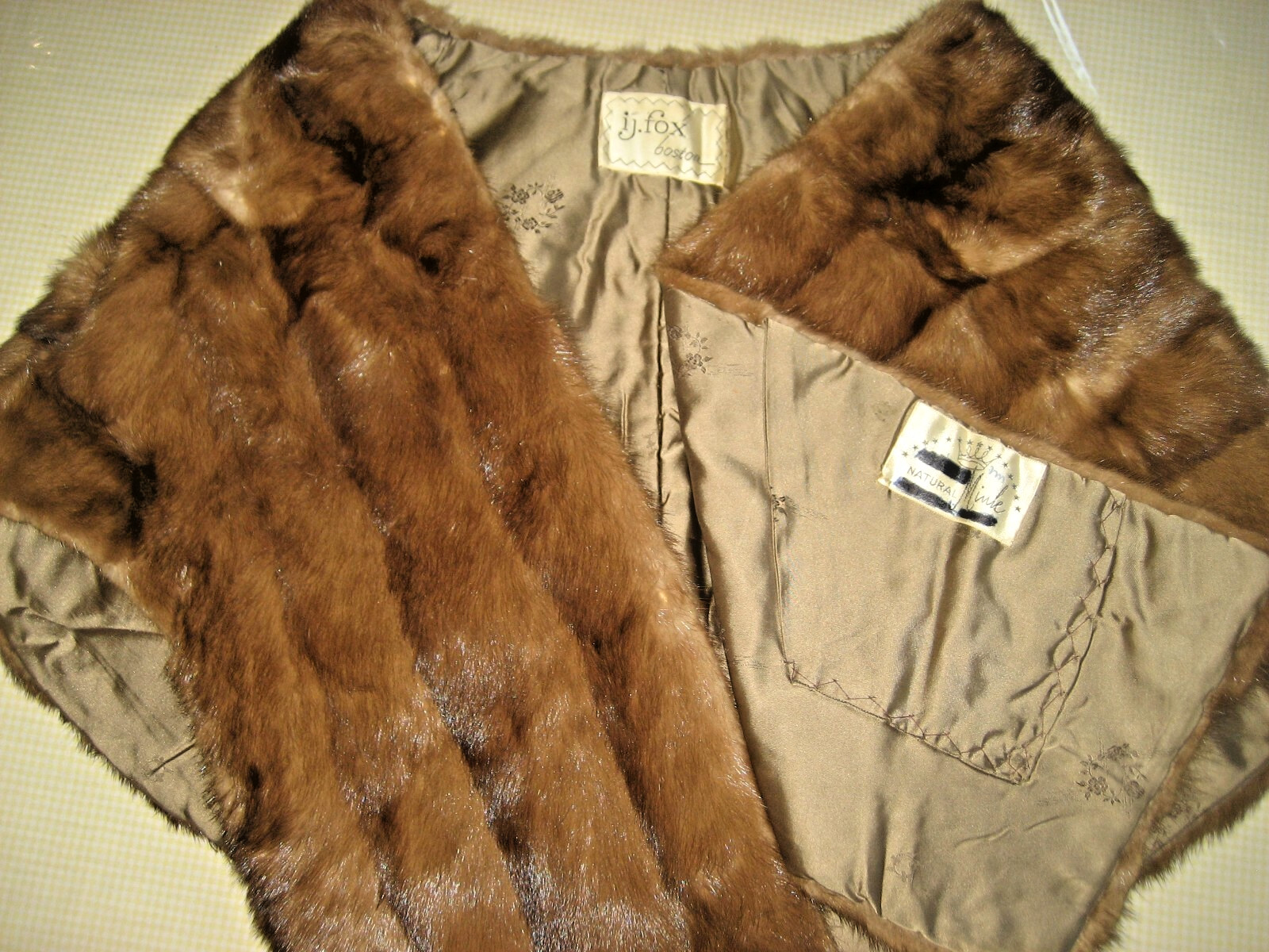 Vintage ( I.J. Fox Boston Mass.) Beautiful Mink/ wrap/shawl -wms. one size
