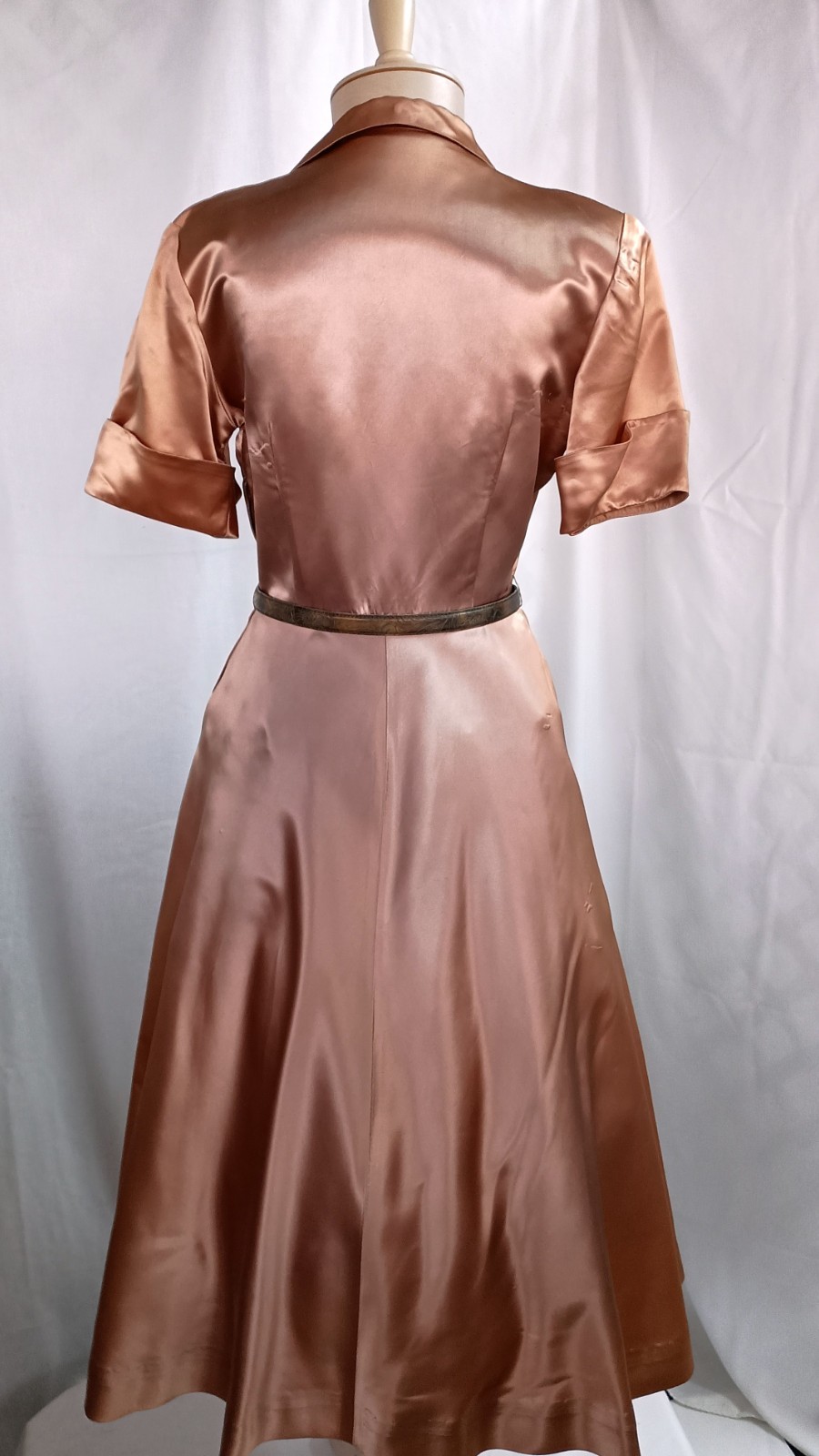 Vintage 50’s Gold Rayon Satin Shirtwaist Short Sleeve Dress & Belt Medium