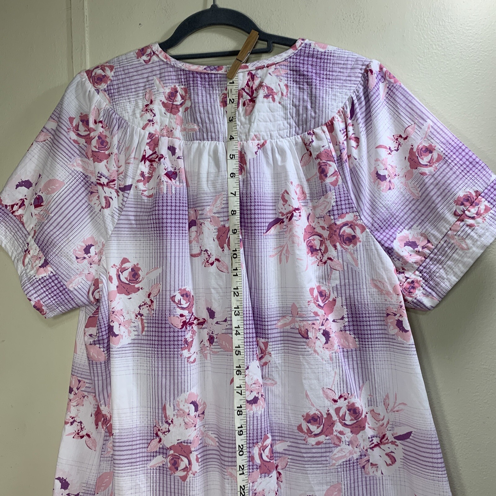 Vintage House Dress Snap Front Robe Duster Patio Lounger Size Large Grannycore