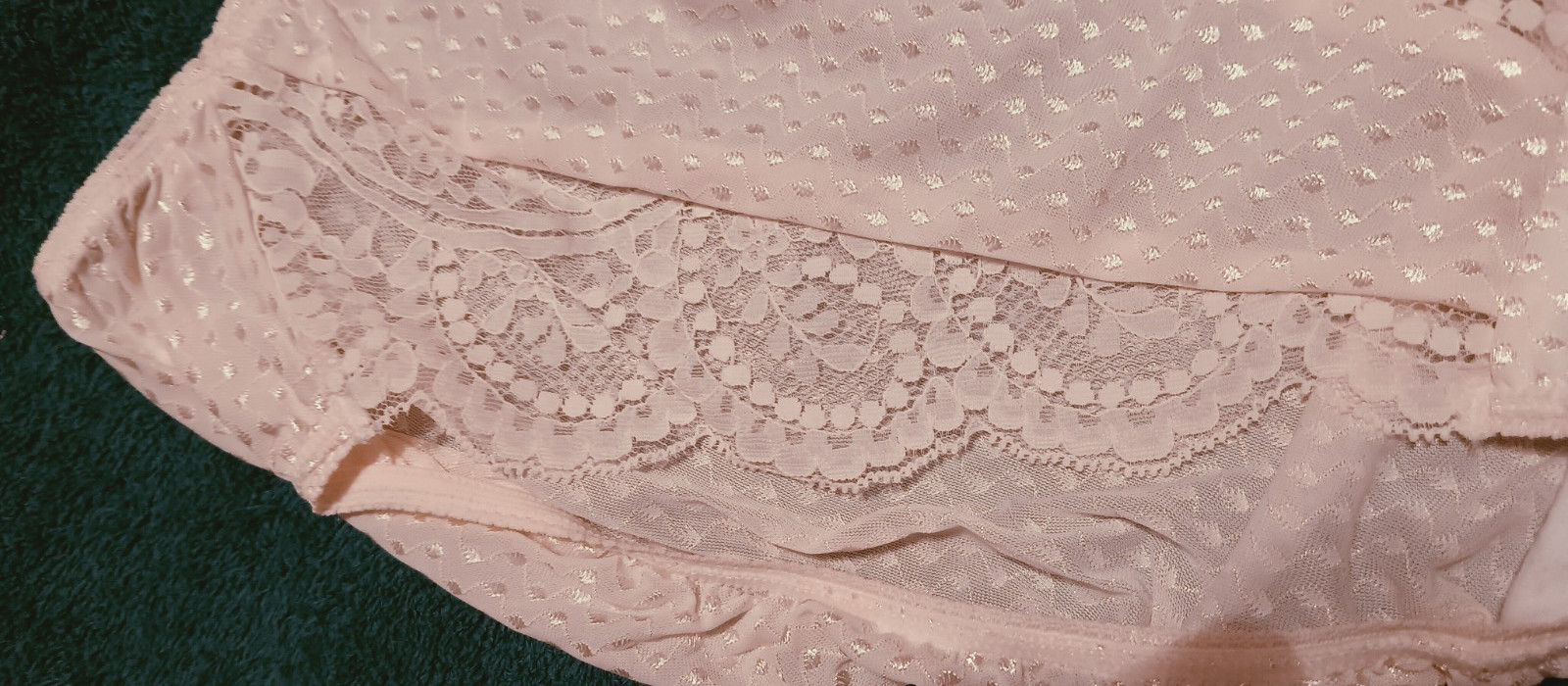 VALENTINO VINTAGE PANTIES sz M-6 CREAM SATIN DIAMONDS w-LACE SIDE PANELS #17-35