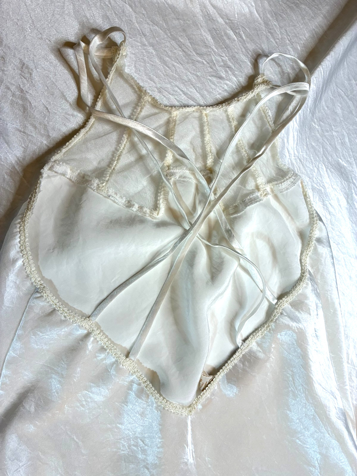 Vintage VICTORIA’s SECRET Ivory LONG NIGHTGOWN Small HALTER BACKLESS Gold Label