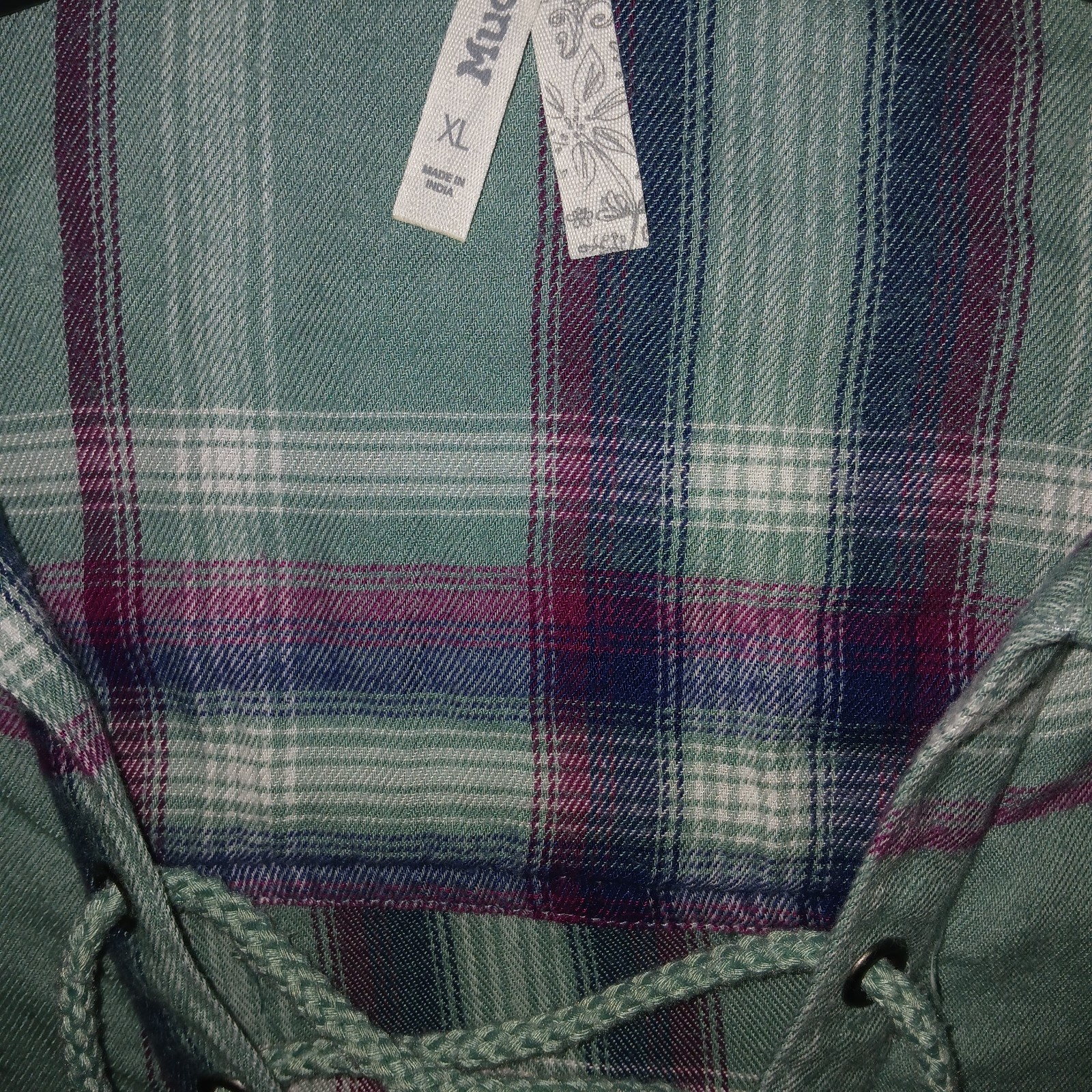 Mudd VTG Flannel Sz. XL Womens Tie Up V Neck Green Plum Plaid Soft Hippie Shirt