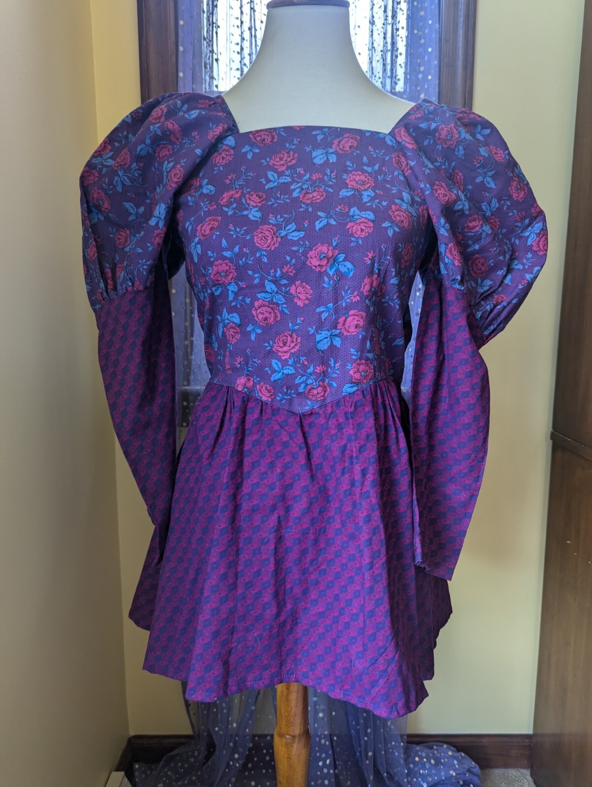 Vintage 70’s 80’s Purple Pink Puff Juliet Sleeves Floral Mini Dress Size Small