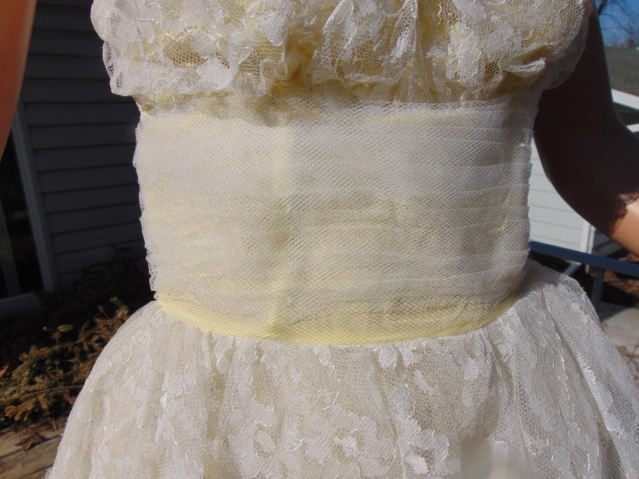 VTG 50s White & Yellow Tulle Chantilly Lace Strapless Prom Dress 24W