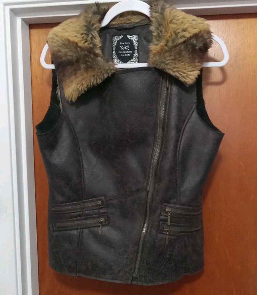 Yoki Women’s New York Collection Vest Vegan Leather Brown Sleeveless Size Med
