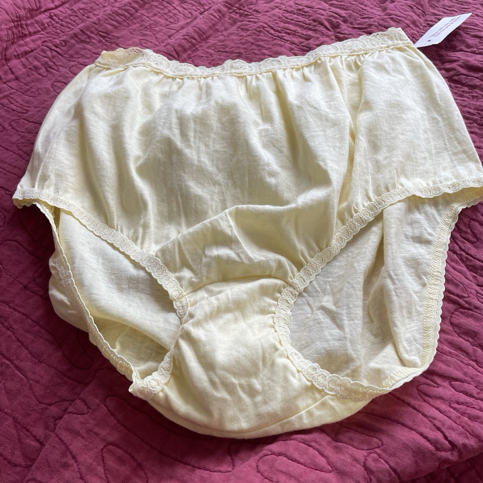 NOS NWT Vintage 70s 80s Messages Cotton Yellow Size 10 Granny Sissy Panties Lace