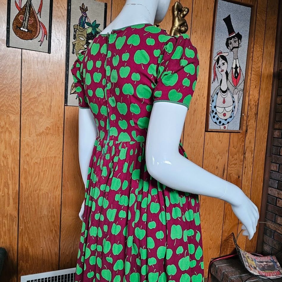 Vtg 70s Miss Centennial Belle Kansas Parade Novelty Apple Print Maxi Dress XS/S