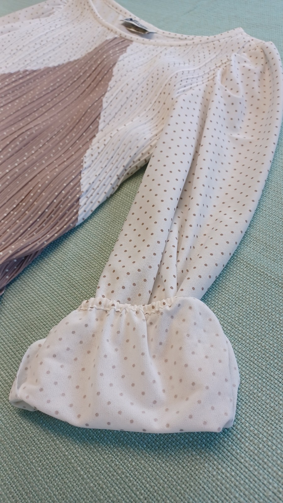 Vtg New Discoveries Union Pleated Colorblock Plisse Dress Beige/White Polka-dots