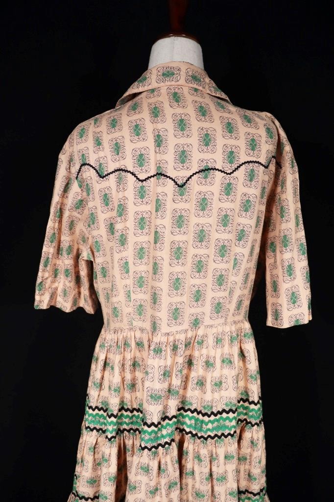 Vintage 1950’s Peach Color Native American Cotton Dress Size 16+ Excellent Cond