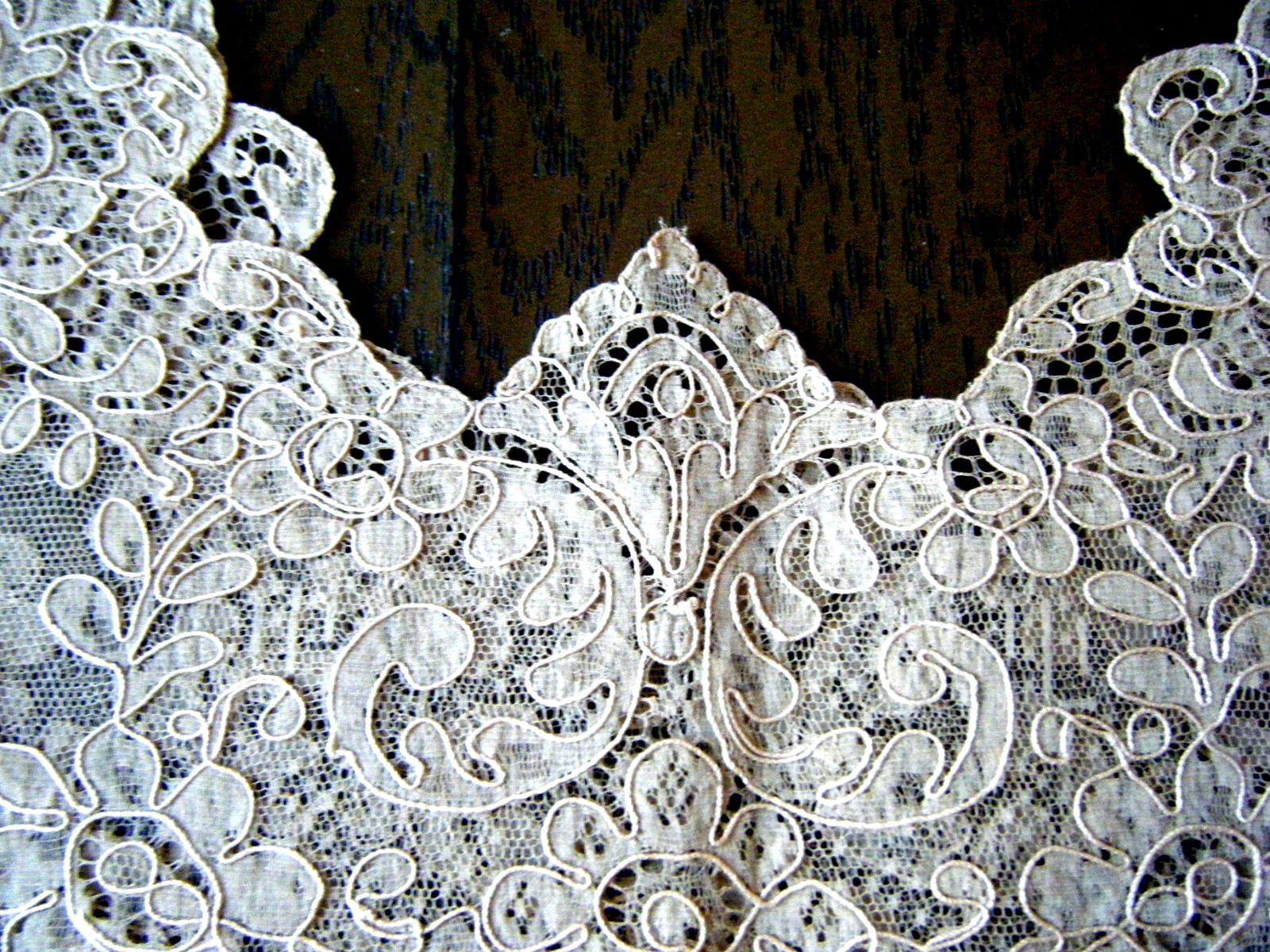 Antique Alencon bobbin lace Top Chemise Cami/Nightgown Corset Topper soft tan