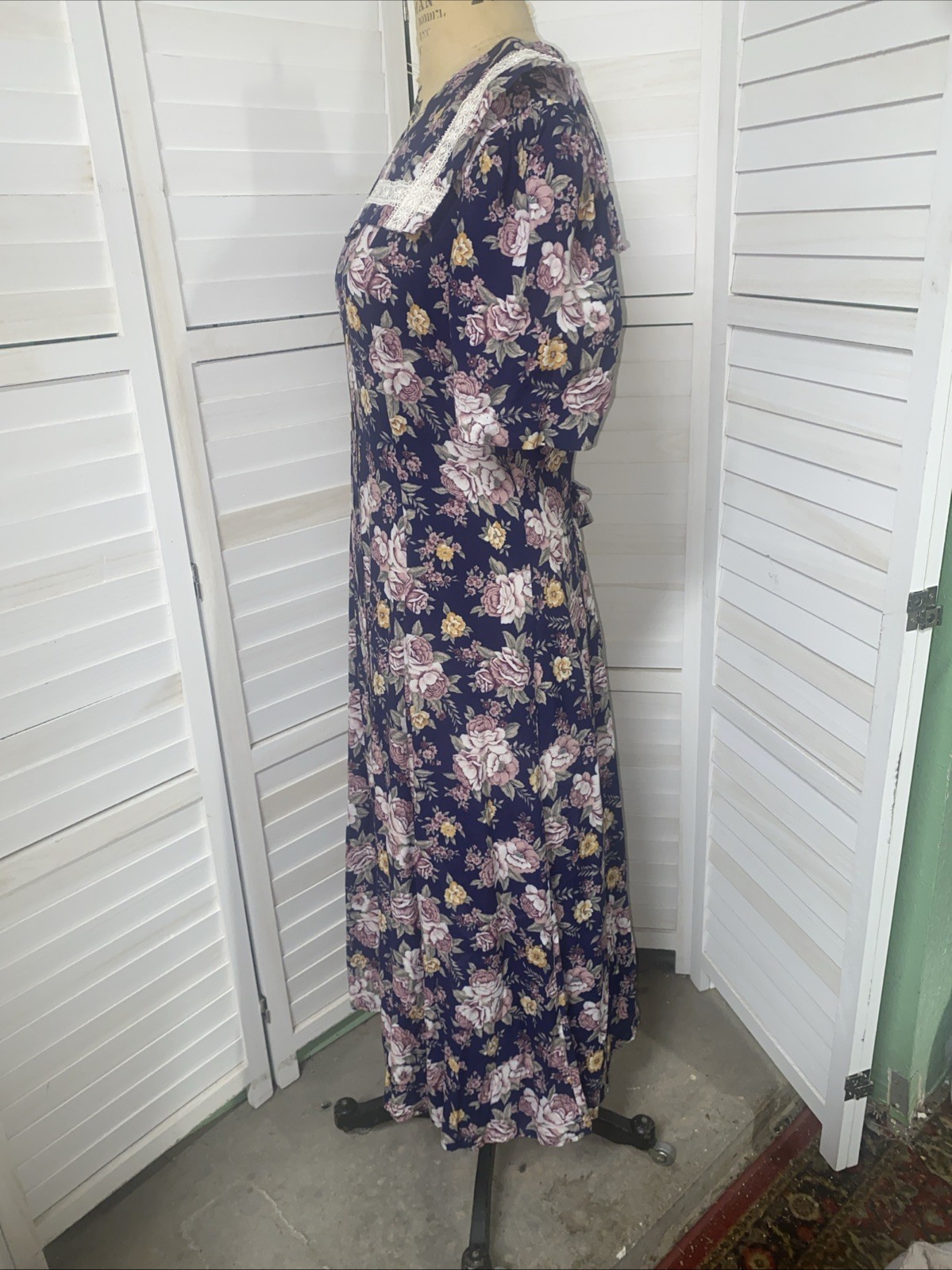 Vtg 80s Betsys Things Modest Cottagecore Navy Floral Rayon & Lace Midi Dress LRG