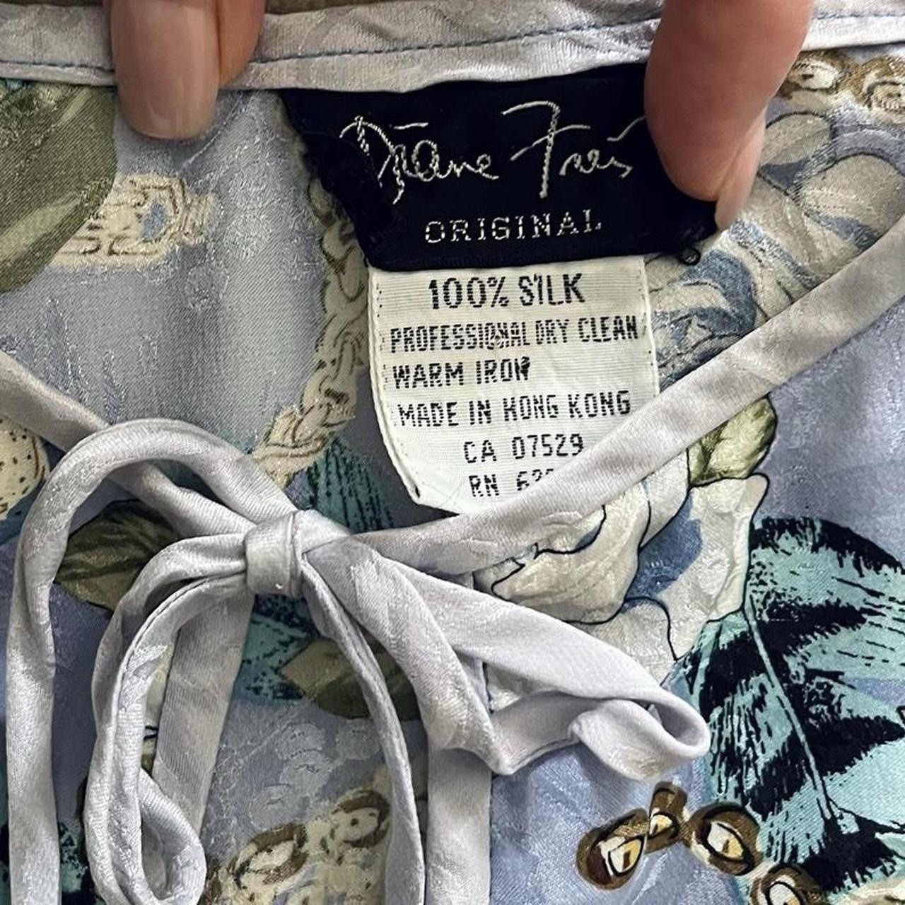 Diane Freis Vintage 100% Silk Floral Balloon Sleeve Blouse Blue White Gold