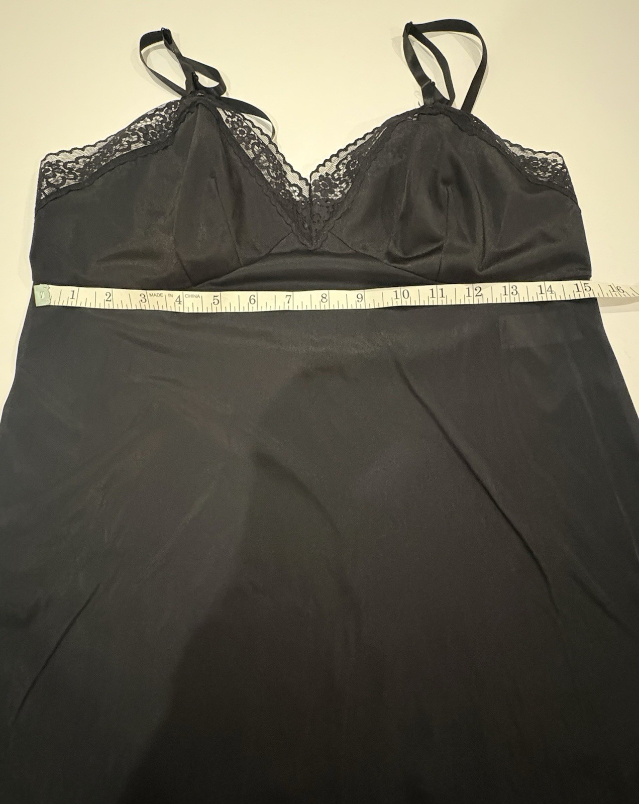 Vanity Fair Black Nylon Full-Length Slip Style 10-103 Size 26″ 36/42 Lace Trim