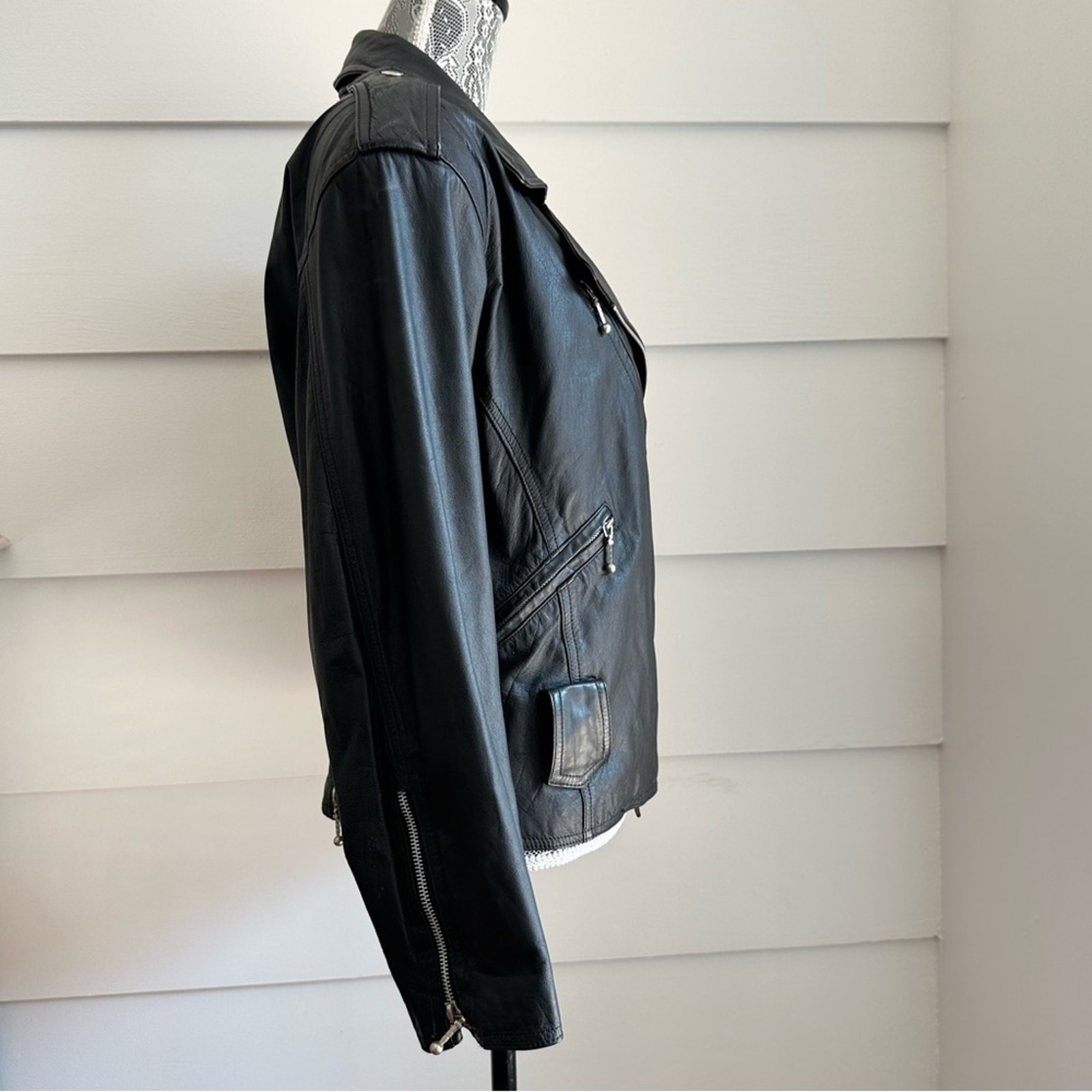 Vintage Black Leather Moto Biker Jacket Winlit size M