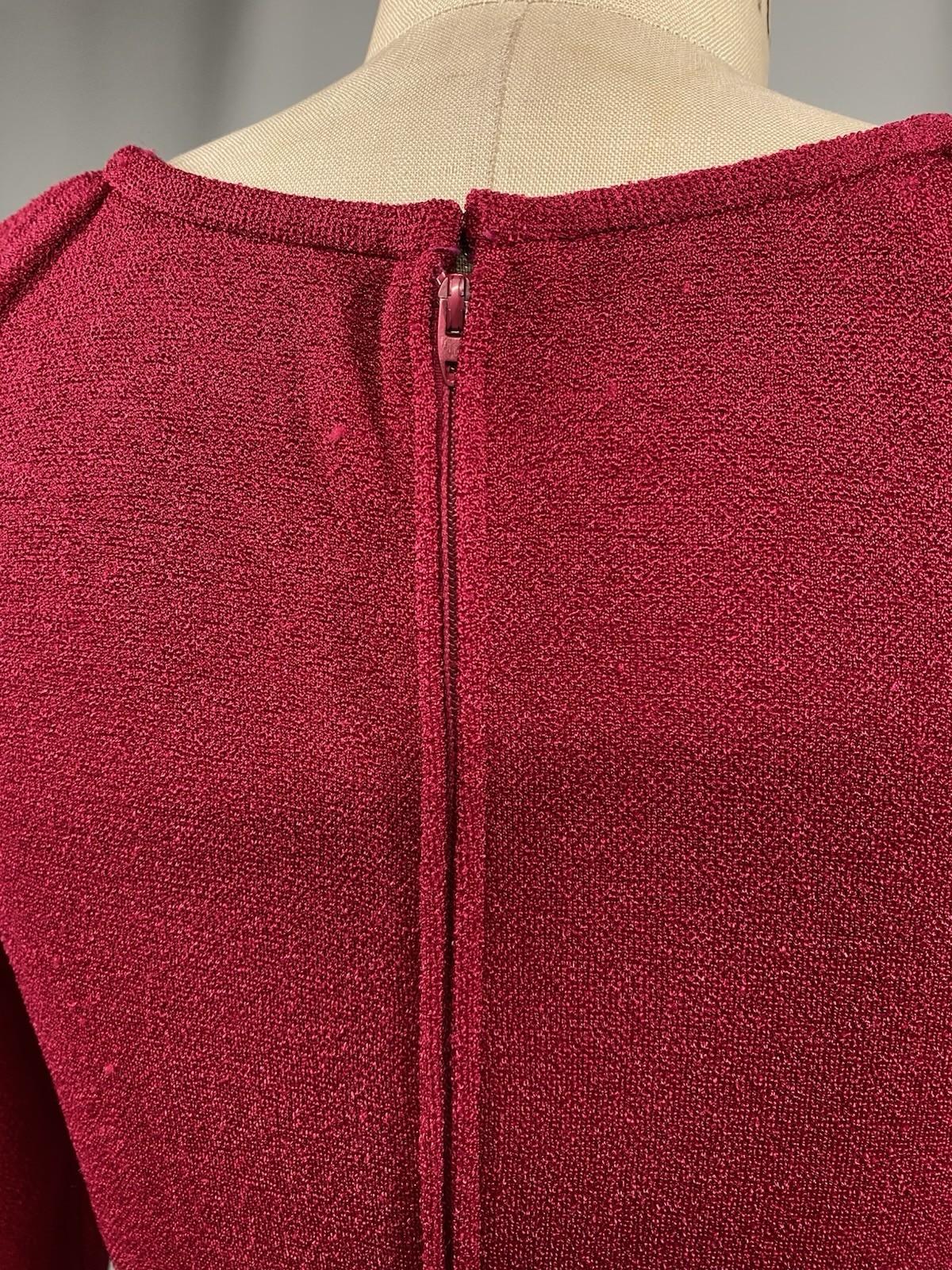 Vintage Dress SIZE MEDIUM red long sleeve LESLIE FAY 70s 80s classic long sleeve