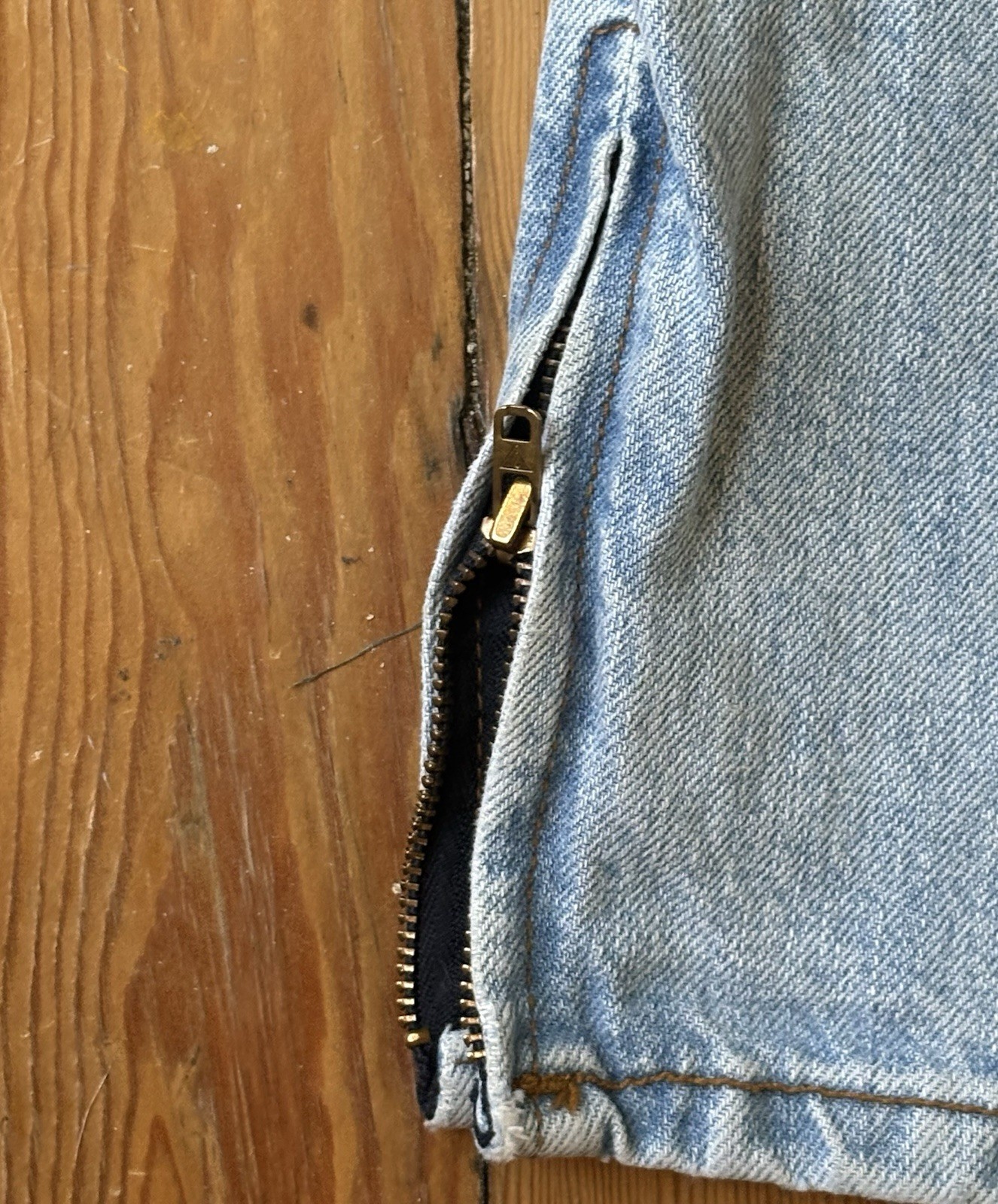 Late 80s Early 90s Guess Jeans Style 13015 Marciano Size 32, Measure 28 X 26