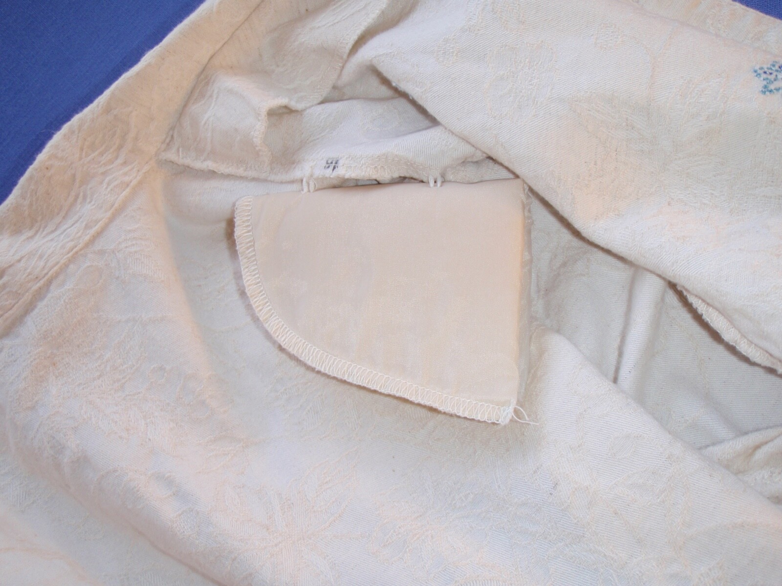 Cotton Blend VTG Embroidered Beige Floral Top Shoulder Pads Wood-look Buttons