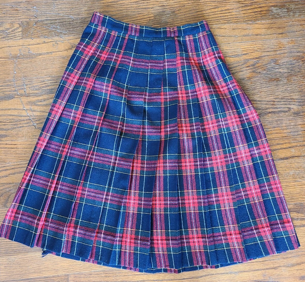 Vintage Hunter Sportswear Wool Plaid Tartan Skirt Kilt Womans Size 8