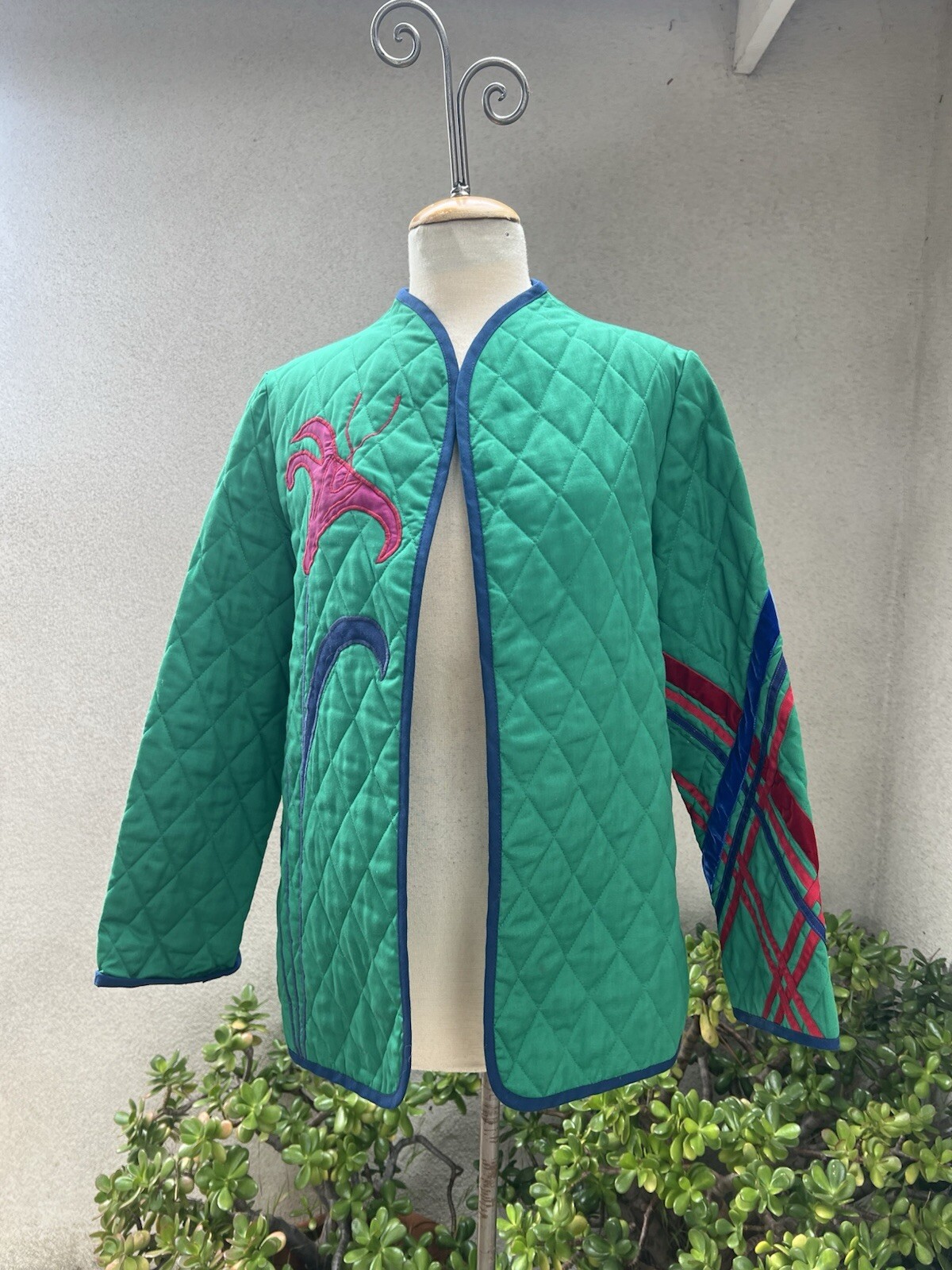 Vtg Quilted Boho Jacket Green With Floral Accents Sz M Alfredo’s Wife