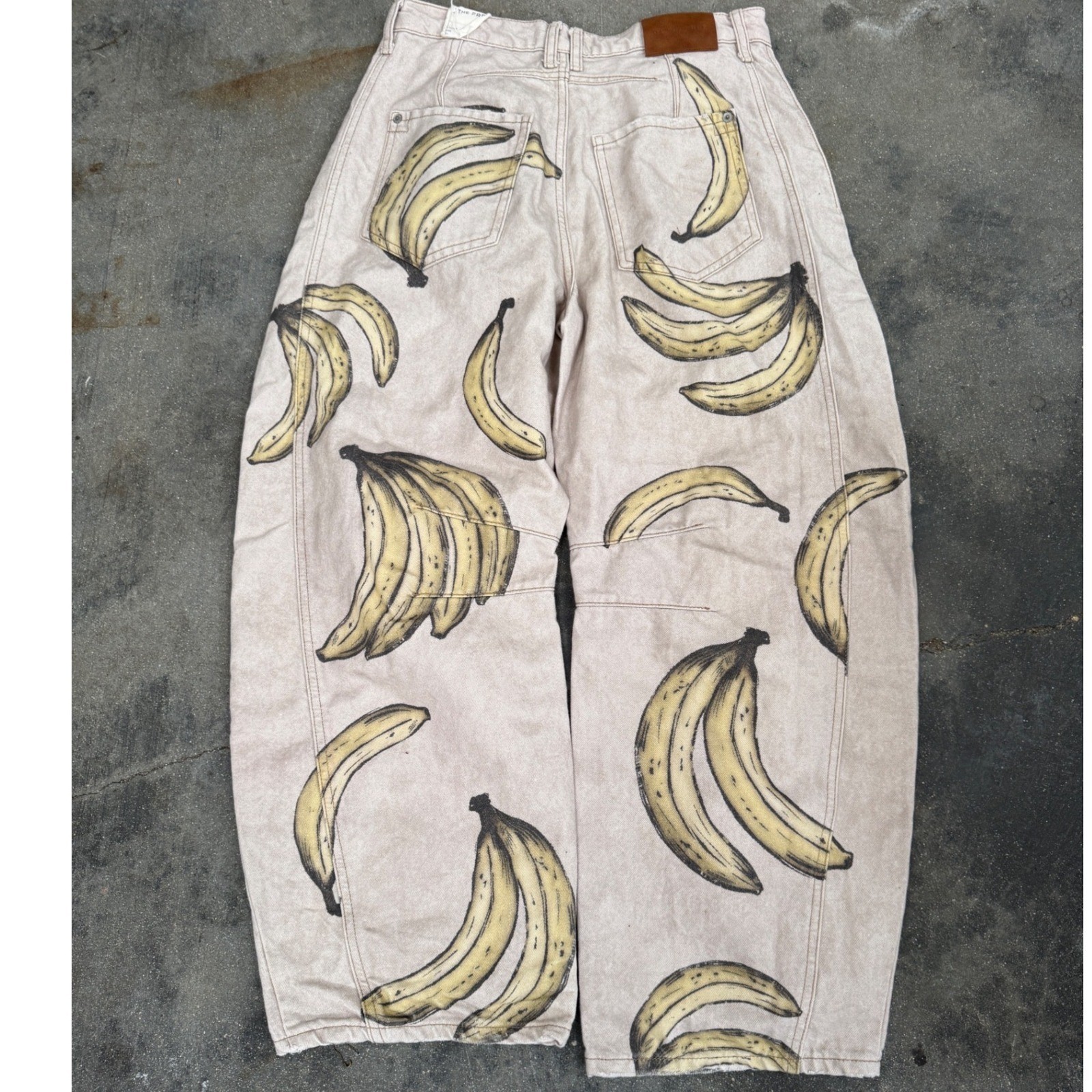 We The Free People Printed Go Bananas Good Luck Barrel Jeans NWT Size 30