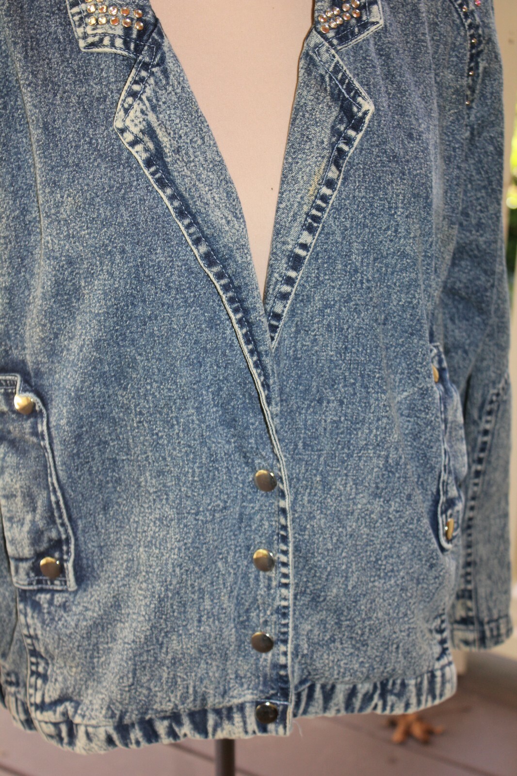 Vintage Denim 1980s Studded ladies M Jean Jacket floral bedazzle blue 90s floral