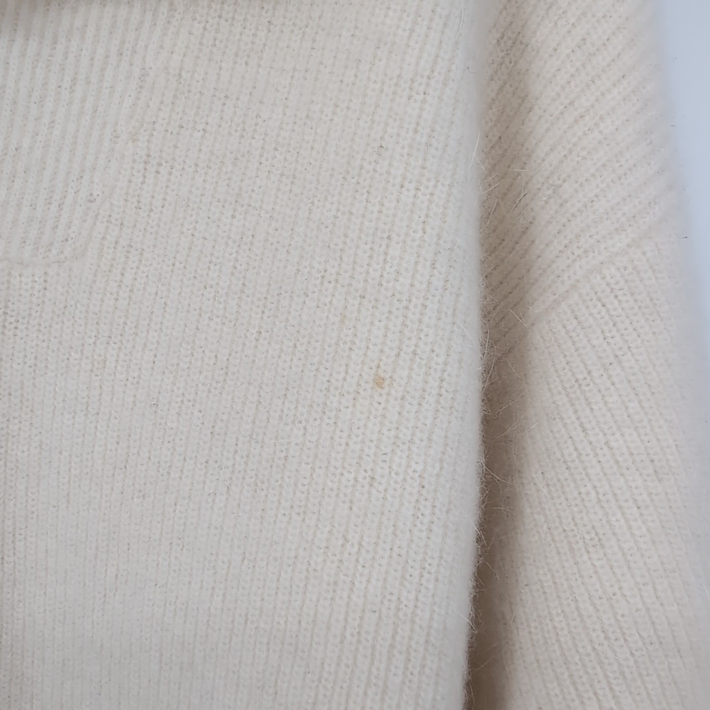 Lambswool Angora Fuzzy Sweater Cream 1/4 Button Large Collar Size Medium Vintage