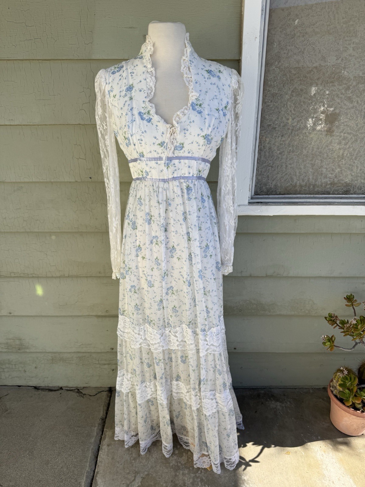Gunne Sax Maxi Dress Blue White Flowers Lace Long Sleeve Cottagecore Boho 9/10 M